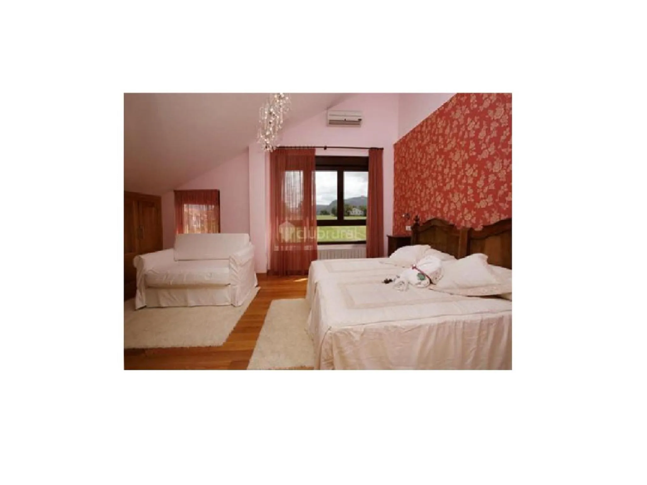 Junior Suite with Mountain View in Spa Rural Mies de Rubayo