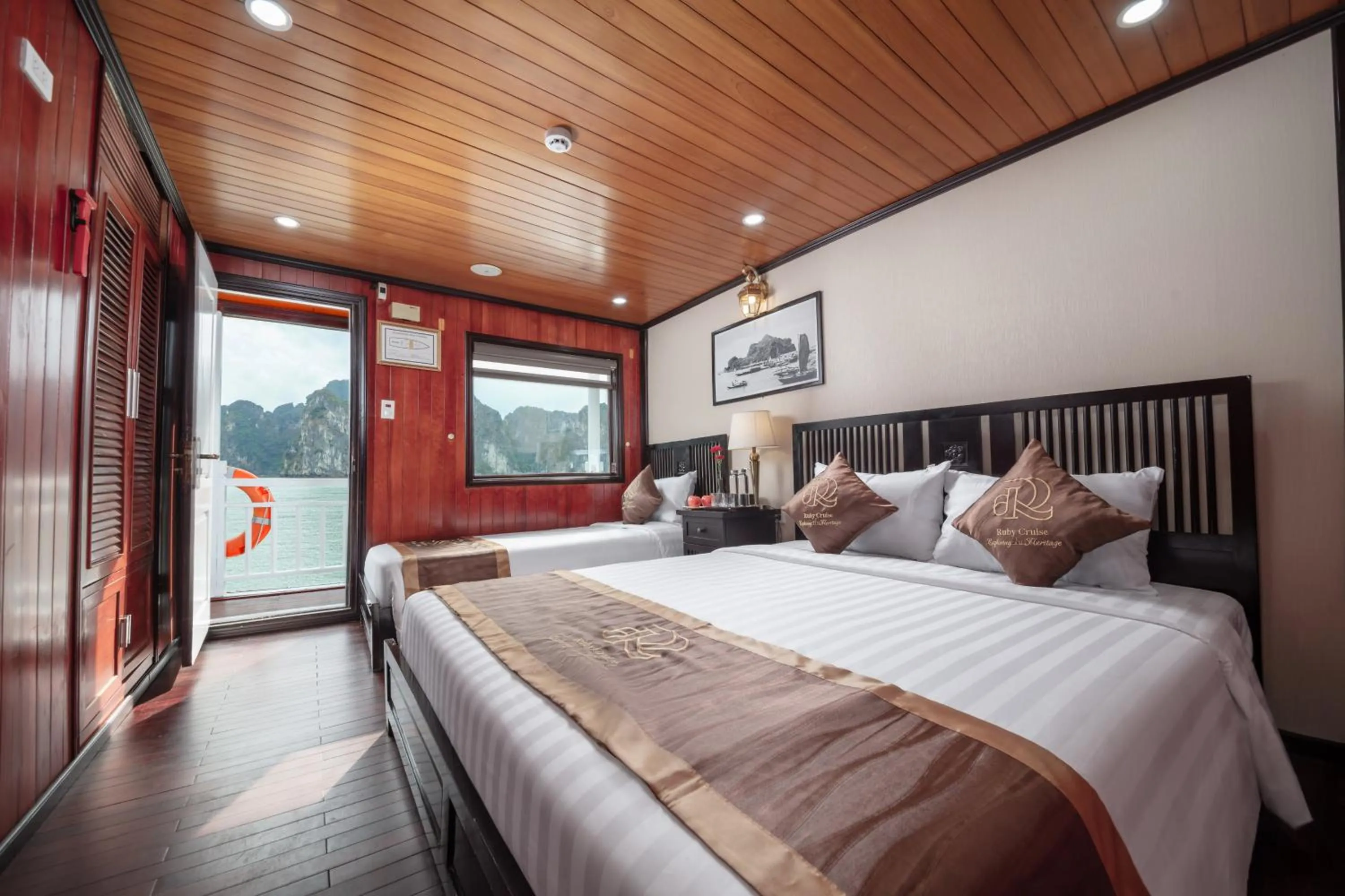 Triple Room with Sea View in Ruby Cruise