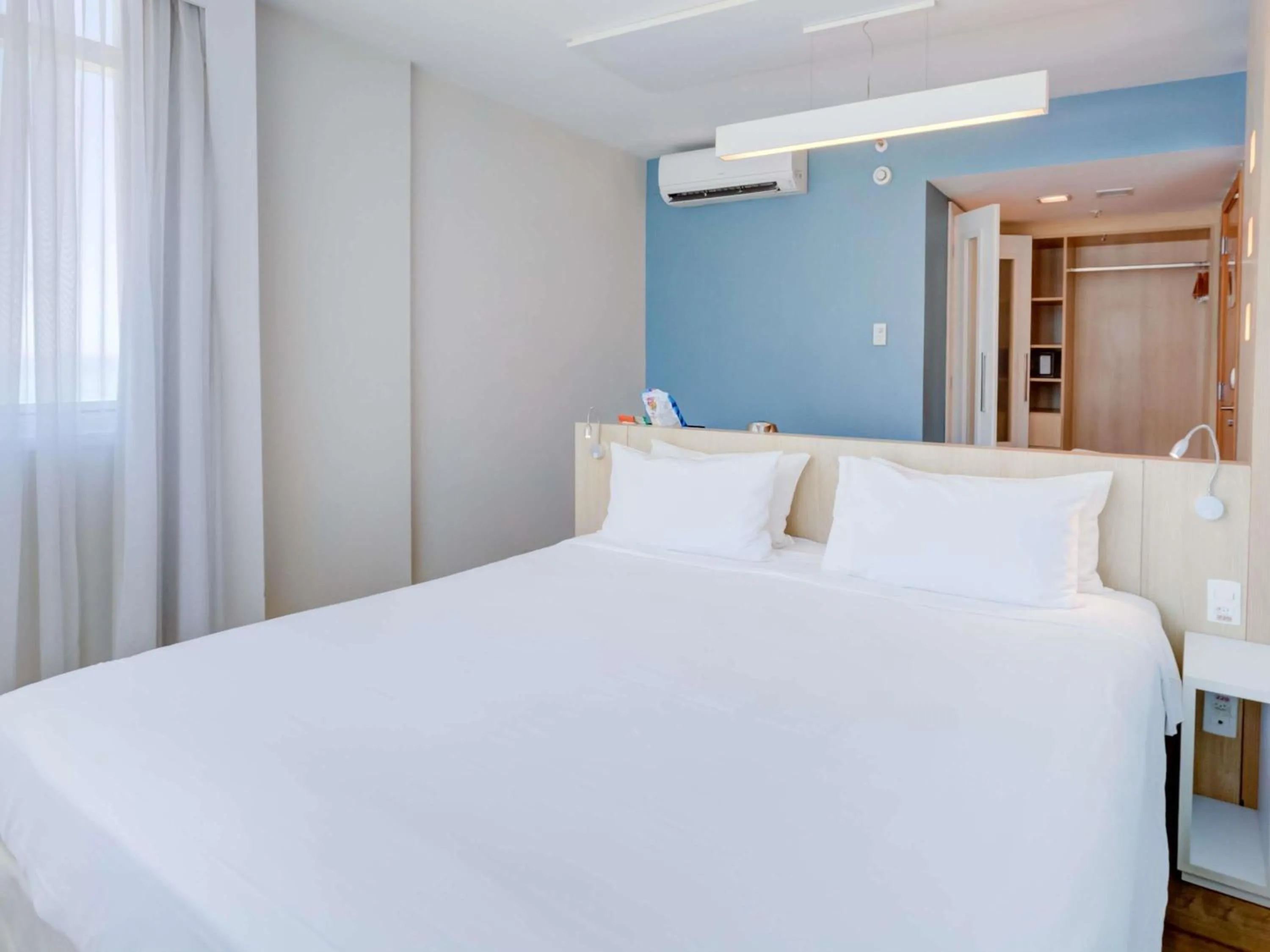 Superior Room with Double Bed and Ocean View in Mercure Rio de Janeiro Barra da Tijuca