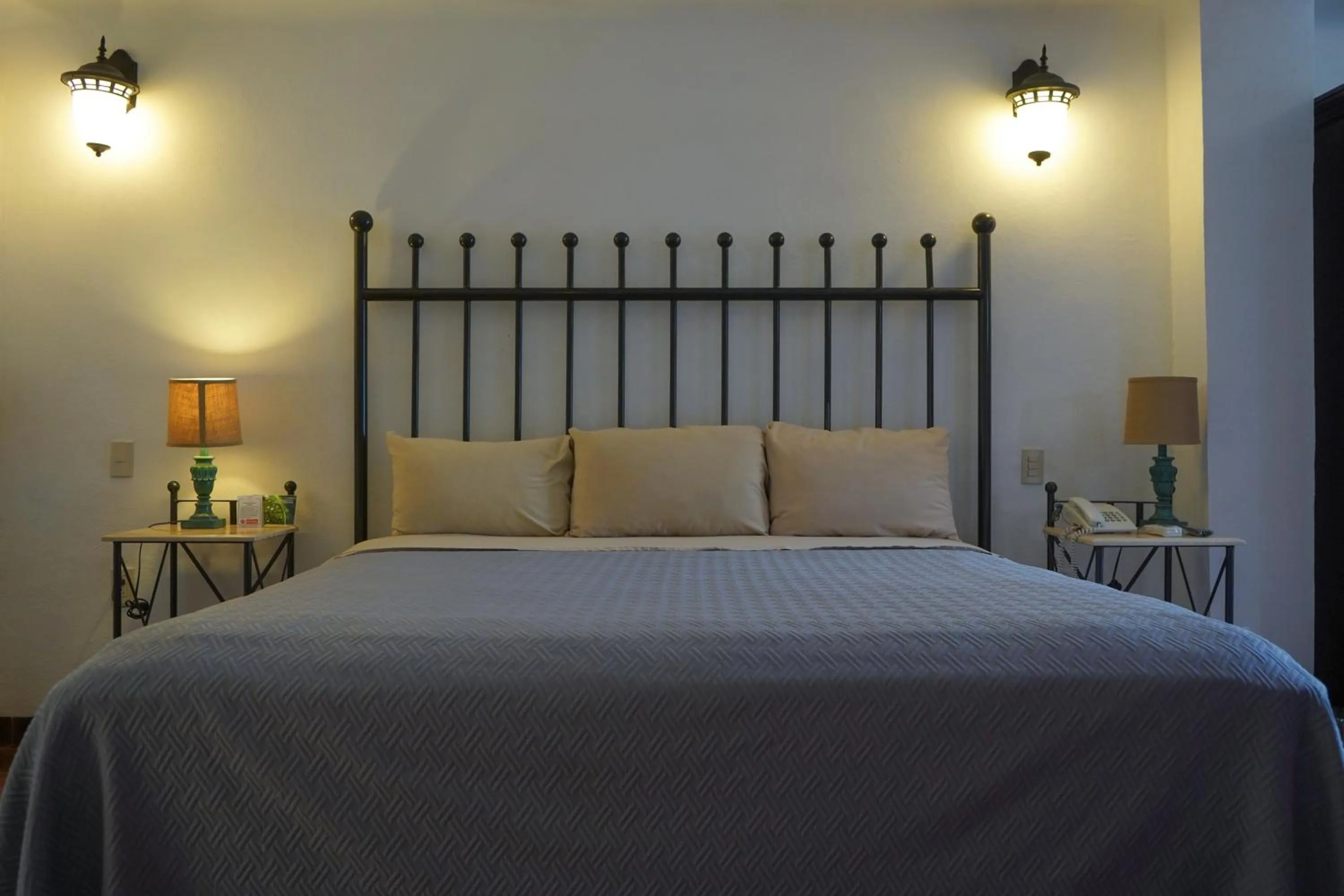 Standard Double Room with Fan in Hotel Real de Leyendas