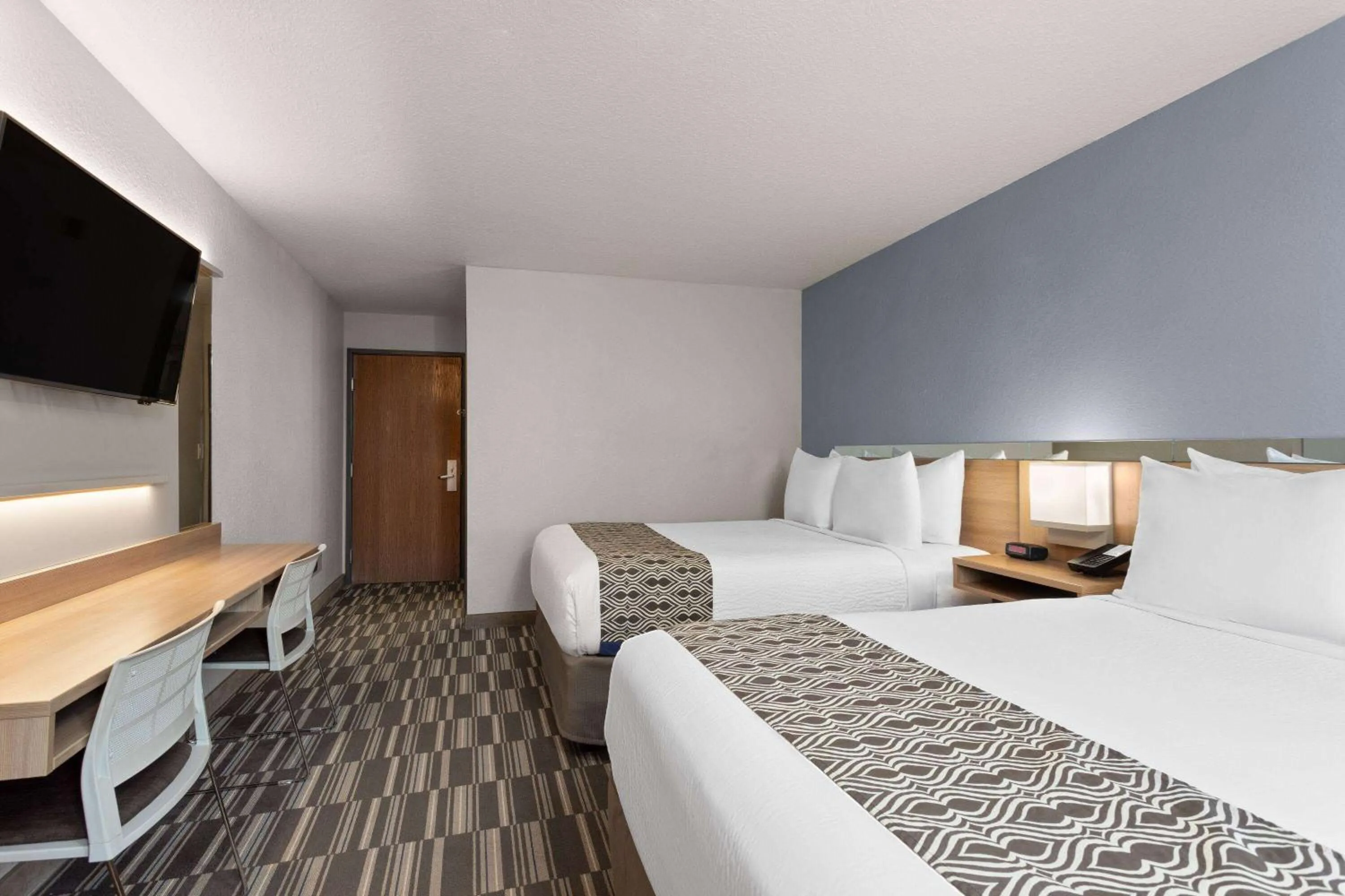 Queen Room with Two Queen Beds - Non-Smoking in Microtel Inn and Suites - Zephyrhills