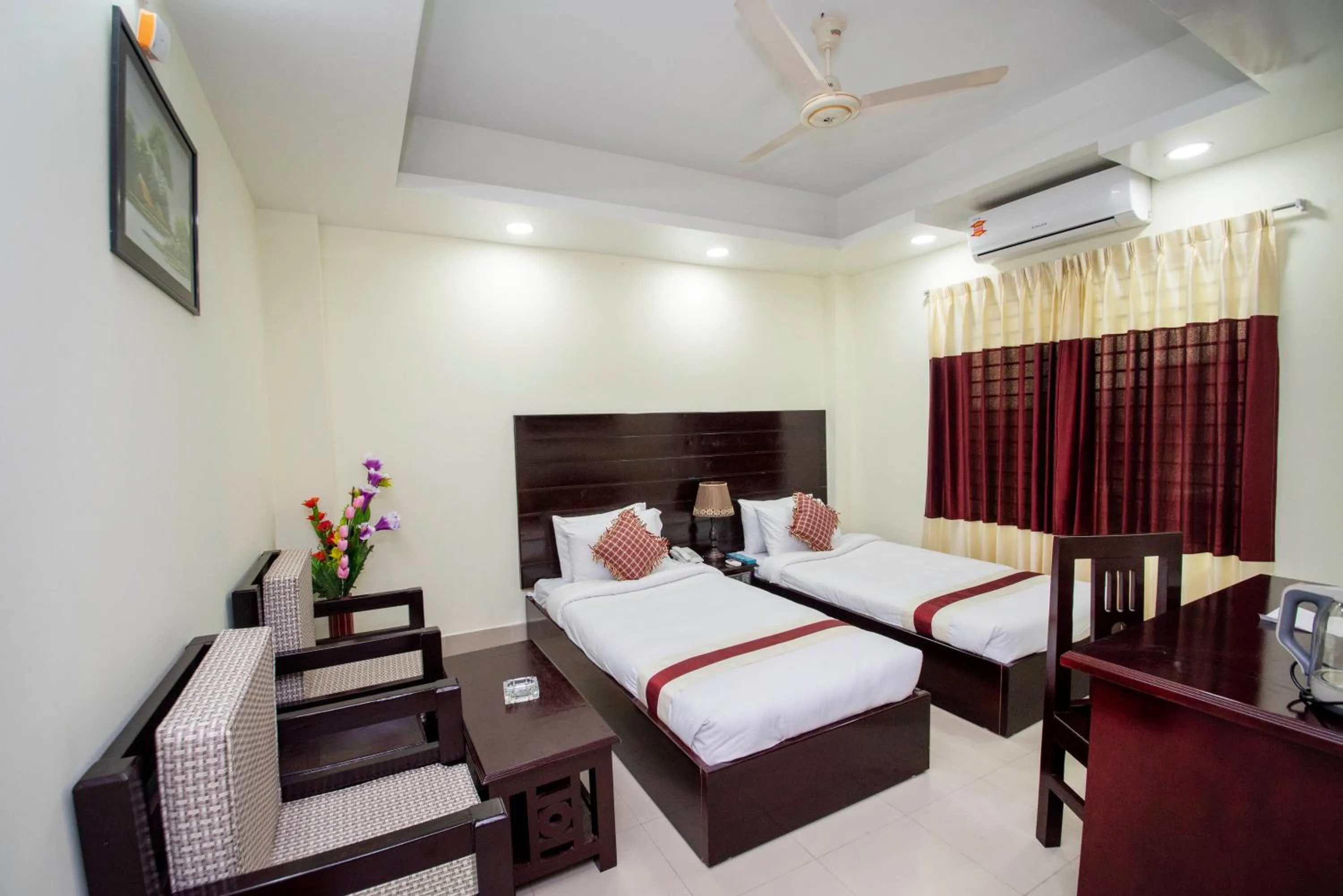 Deluxe Twin Room in Hotel Ali Plaza