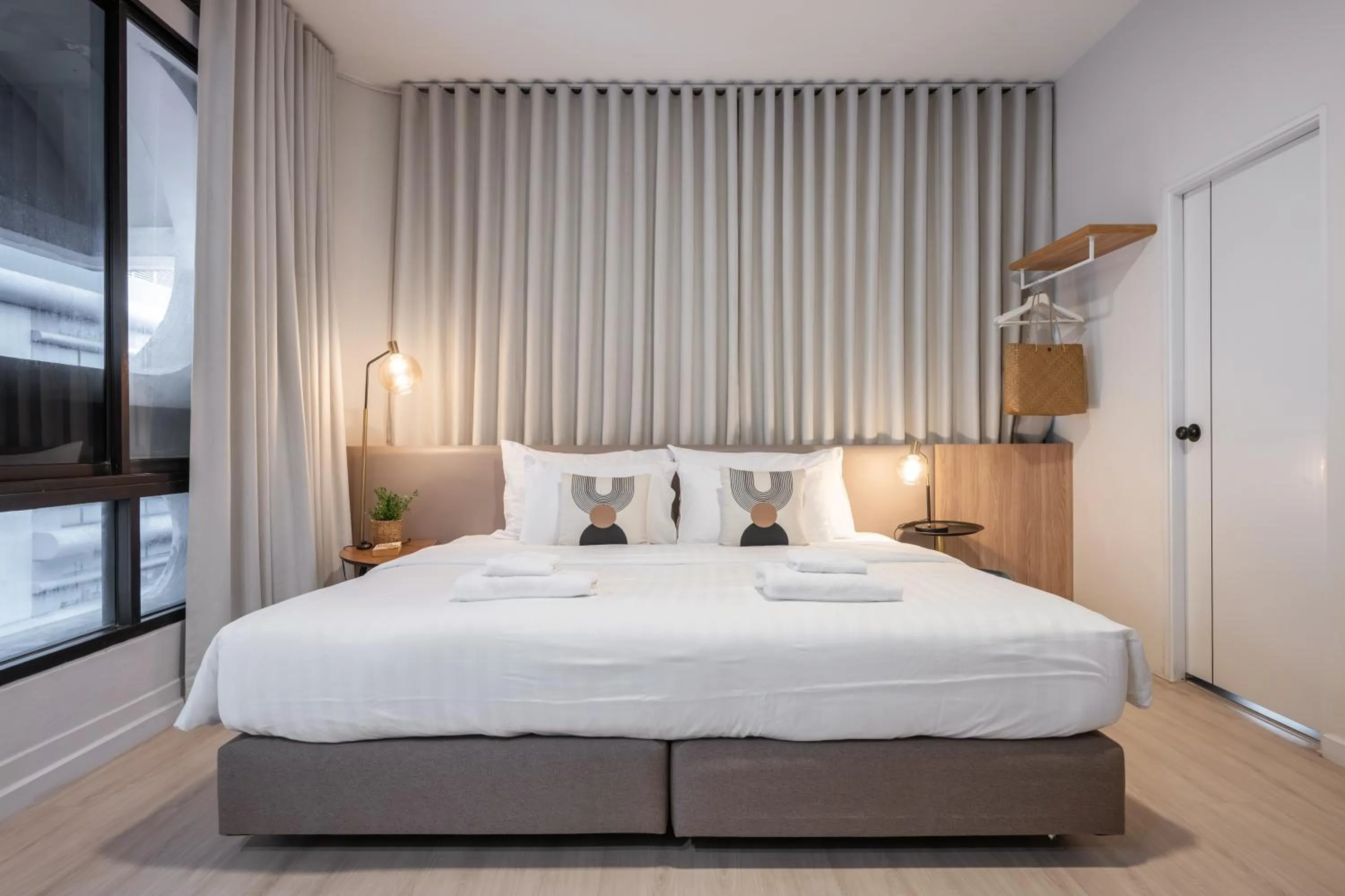 Deluxe Double Room in Unplugged at Bangrak Design Hostel