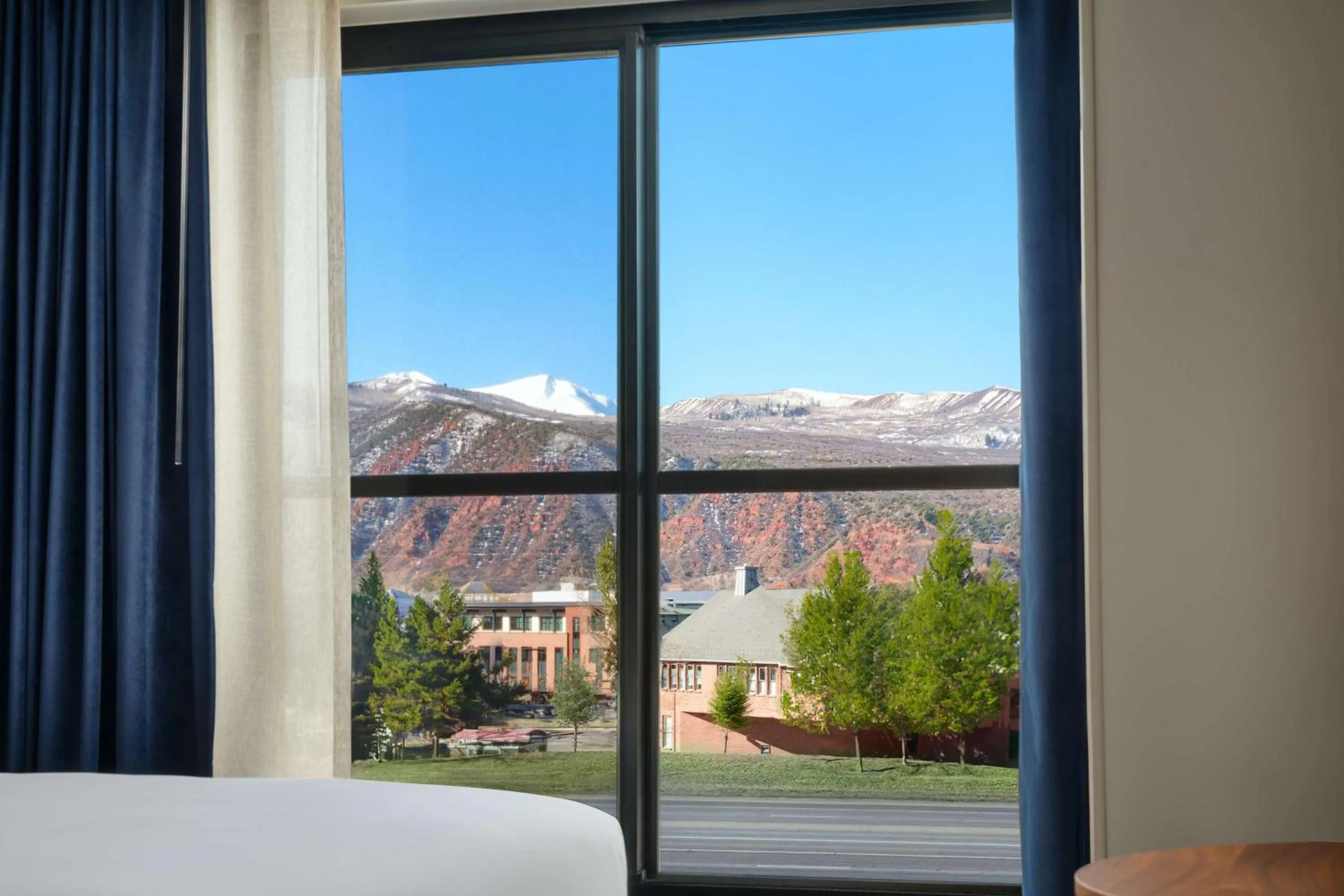 King Room with Mountain View in The Hoffmann Hotel Basalt Aspen Tapestry Collection Hilton