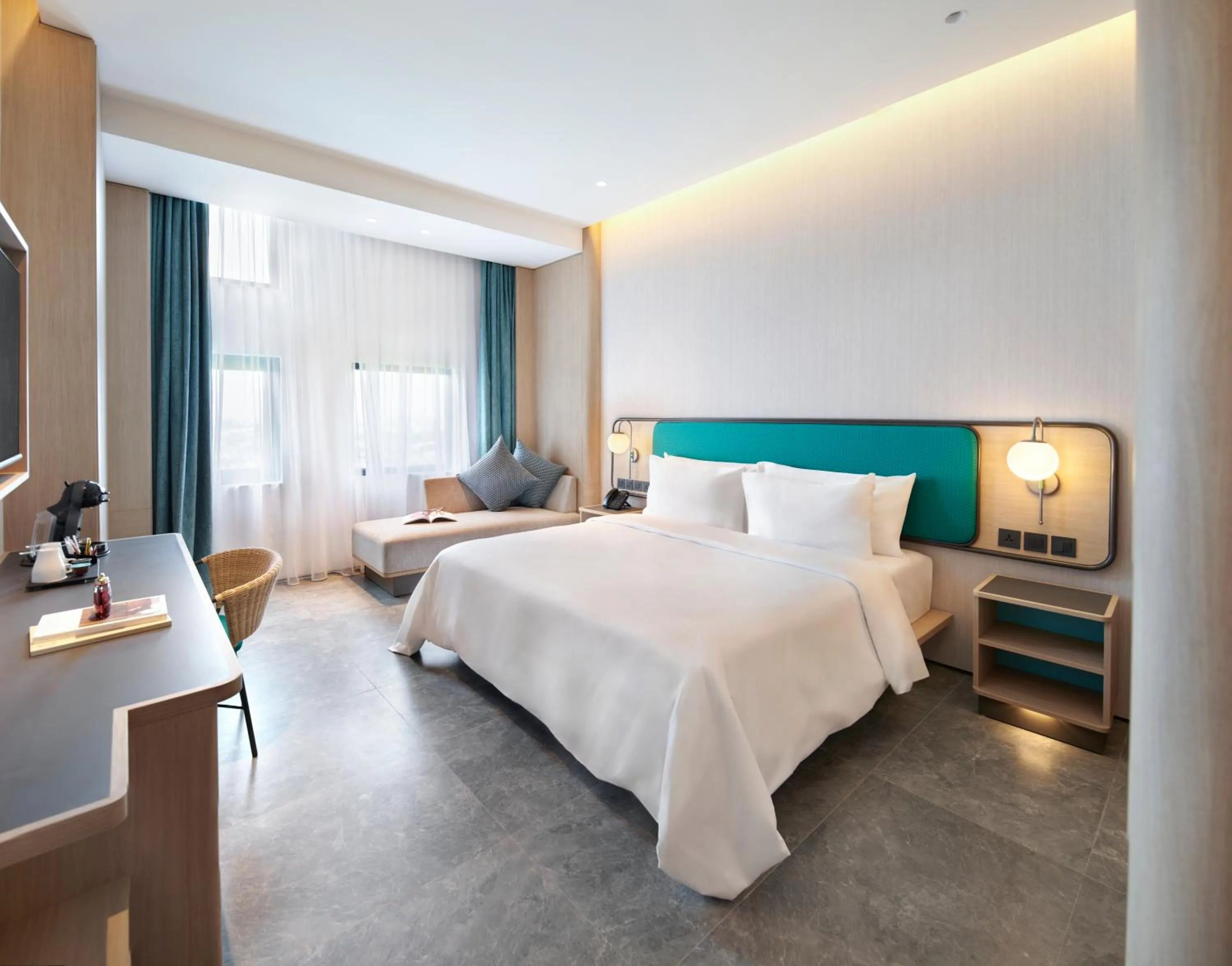 Deluxe Double Room in VIVERE Hotel, ARTOTEL Curated