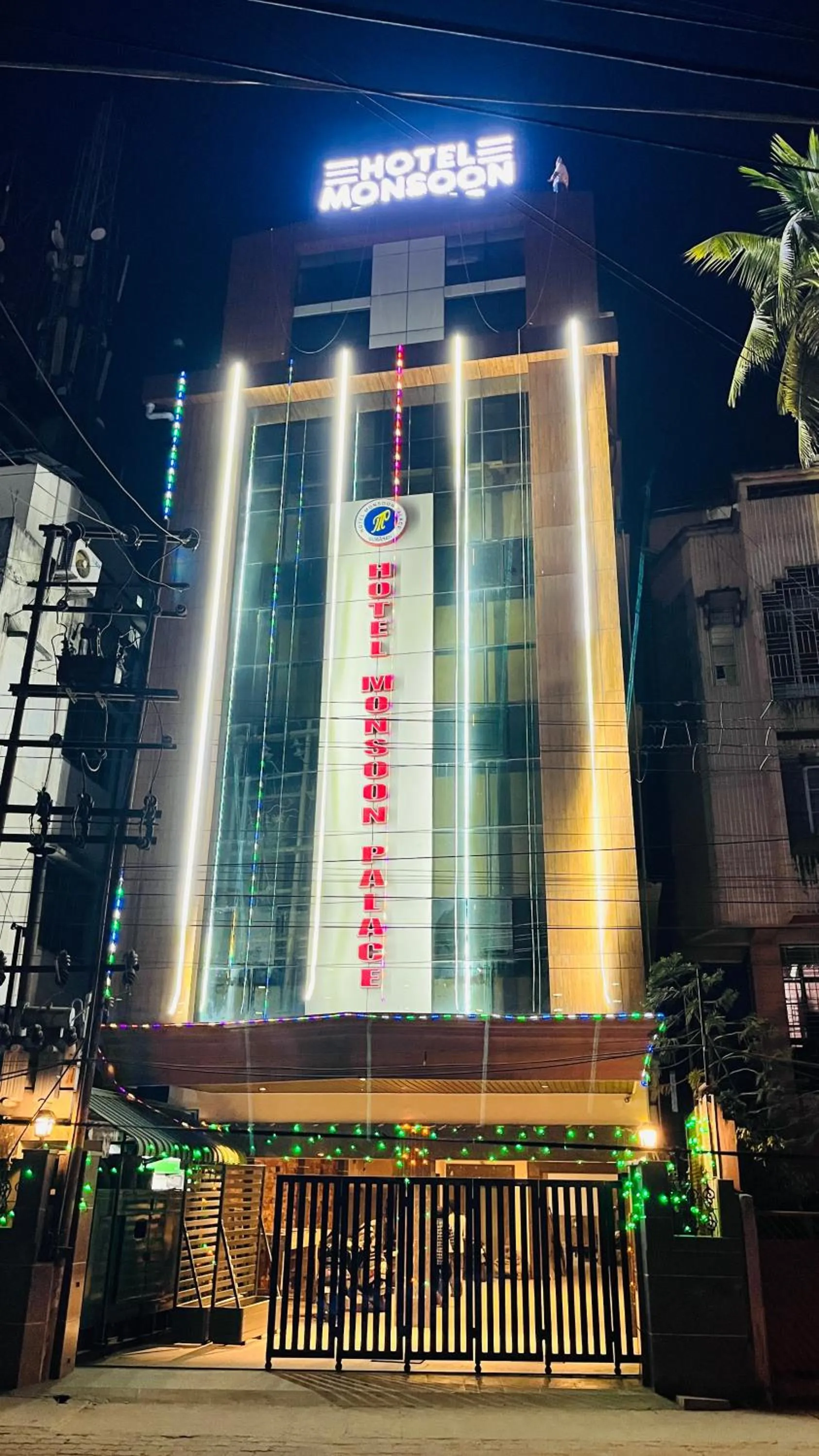 Hotel Monsoon Palace Guwahati