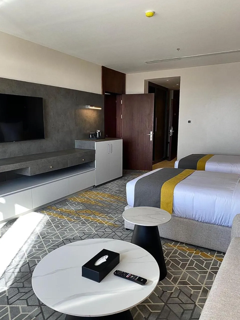 Superior Twin Room with Sea View in Enala Hotel- Umluj