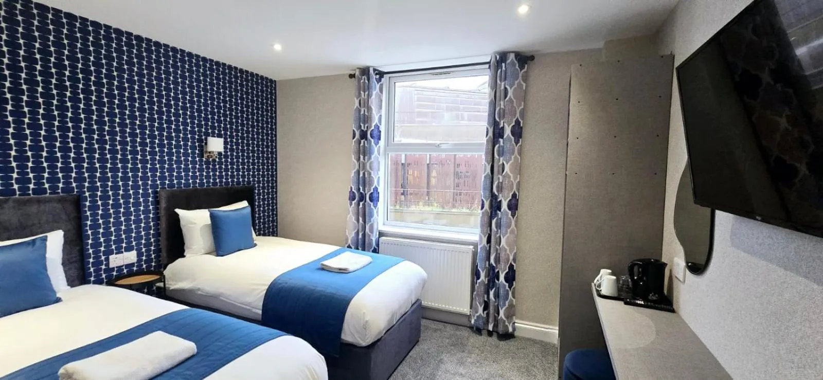Twin Room en suite in George Hotel