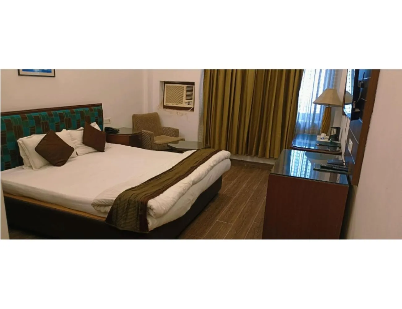 Deluxe Room in Jai Maa Inn Hotel, Katra