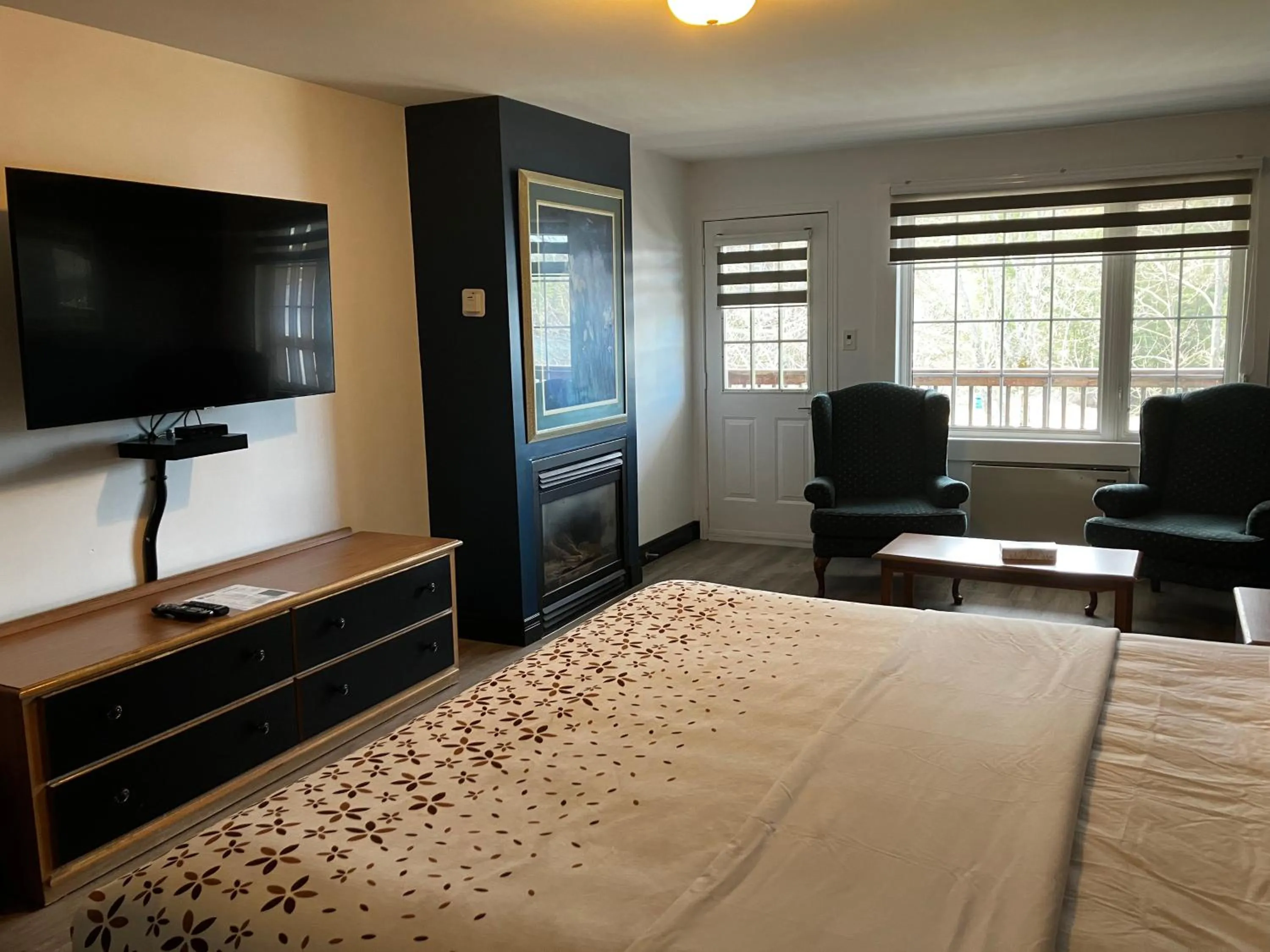 Standard King Room - Non Smoking in The Grand Tappattoo Resort, an Ascend Collection Resort