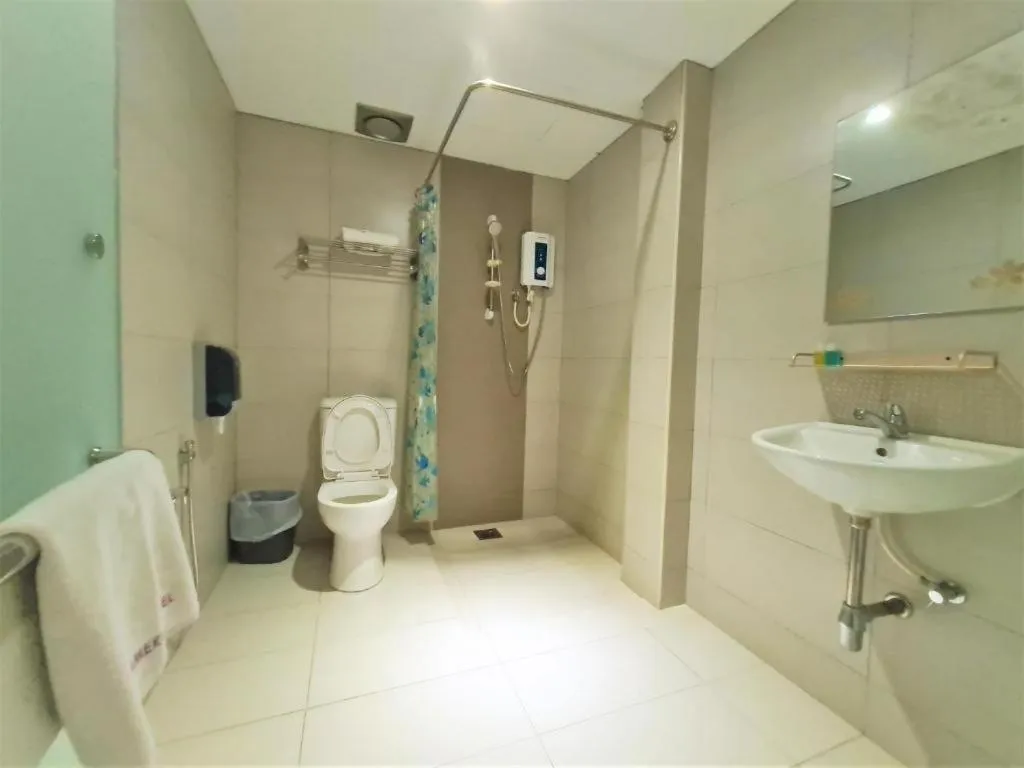 Standard Queen Room in Merdeka Hotel Kluang