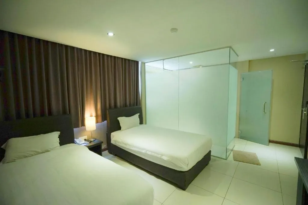 Standard Twin Room in Merdeka Hotel Kluang