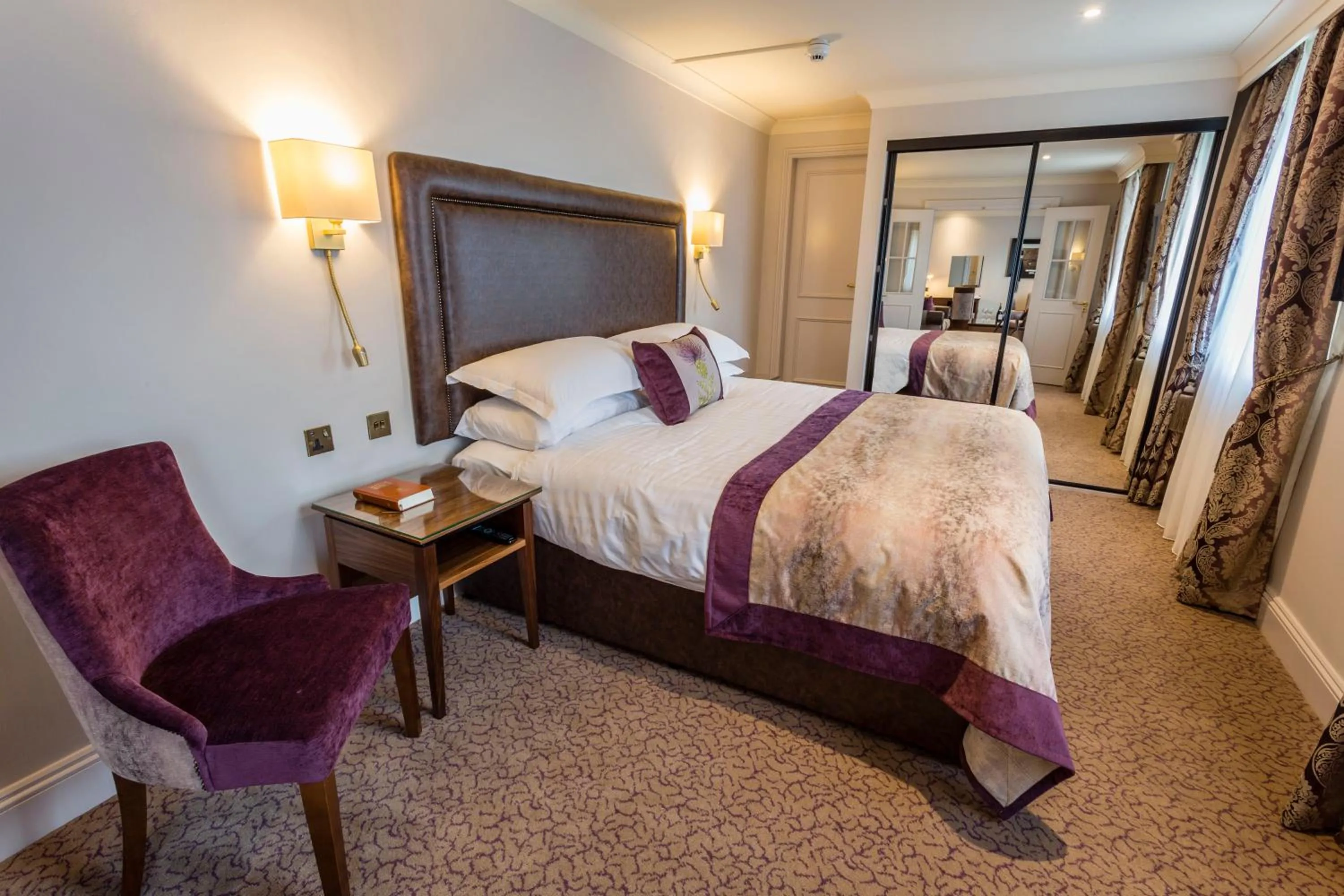 King Suite in Swan's Nest Hotel