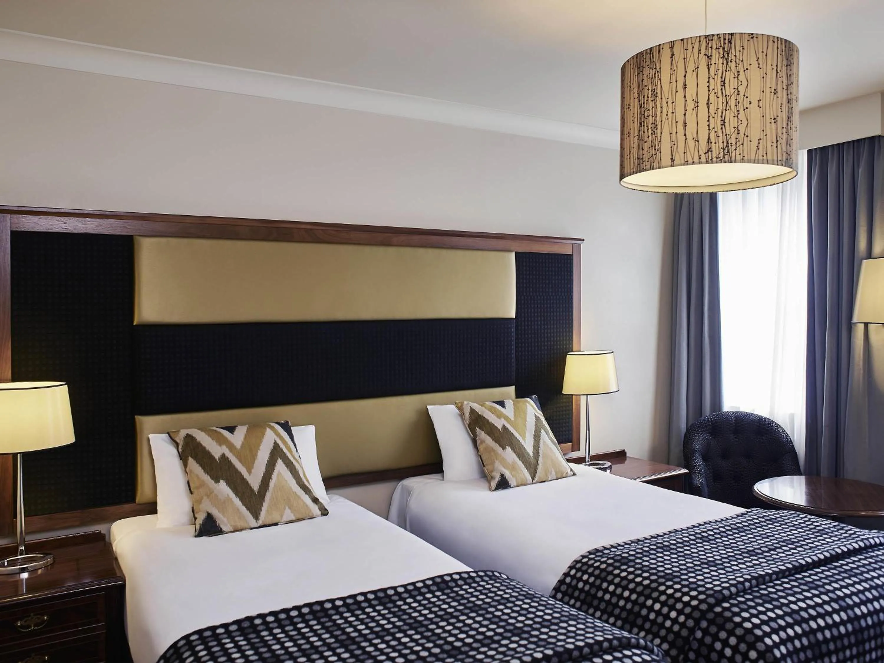 Accessible Classic Room with One Double or Two single Beds in Mercure Exeter Southgate Hotel
