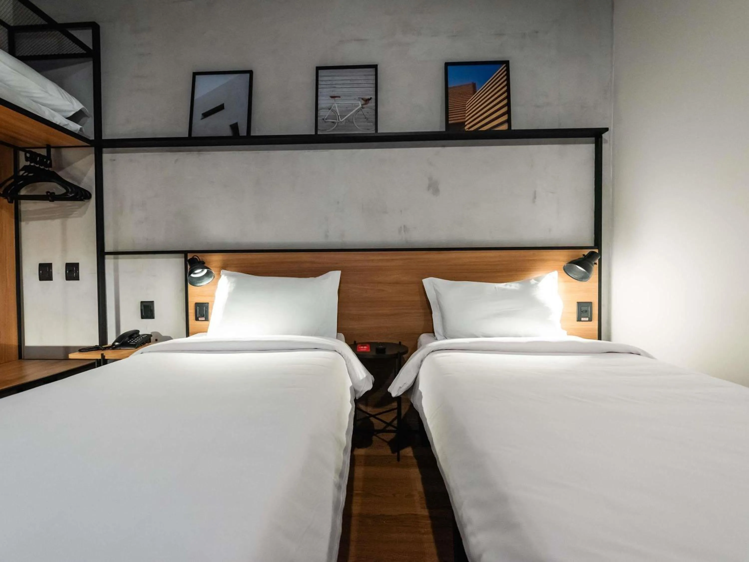 Standard Twin Room in ibis Tubarão