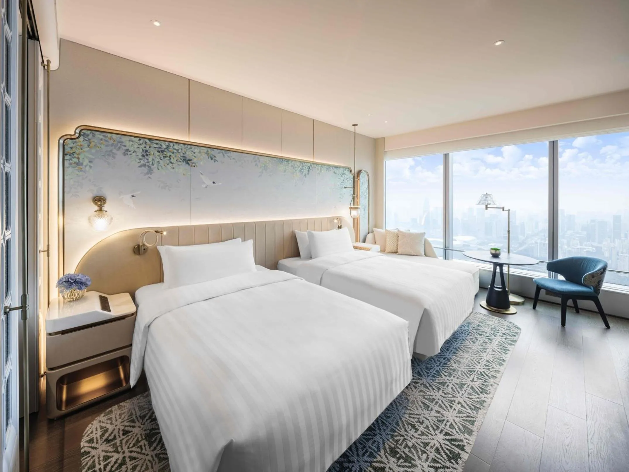 Deluxe City View Twin Room (Enjoy First-Time Mini-bar Benefits) in Shangri-La Nanshan, Shenzhen, Stay for 2 consecutive nights and enjoy breakfast