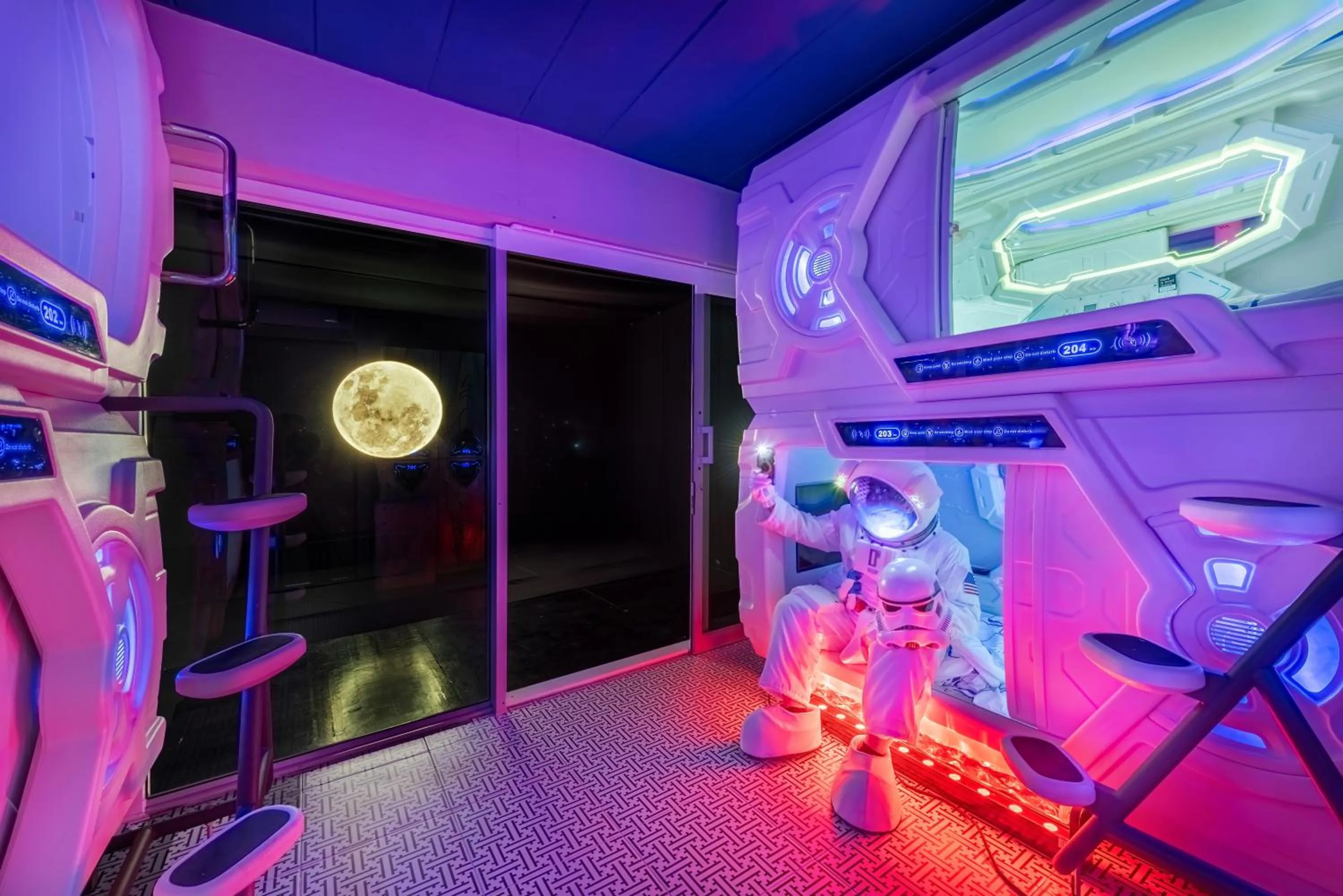 Quadruple Room with Shared Bathroom in Space Station Hostel