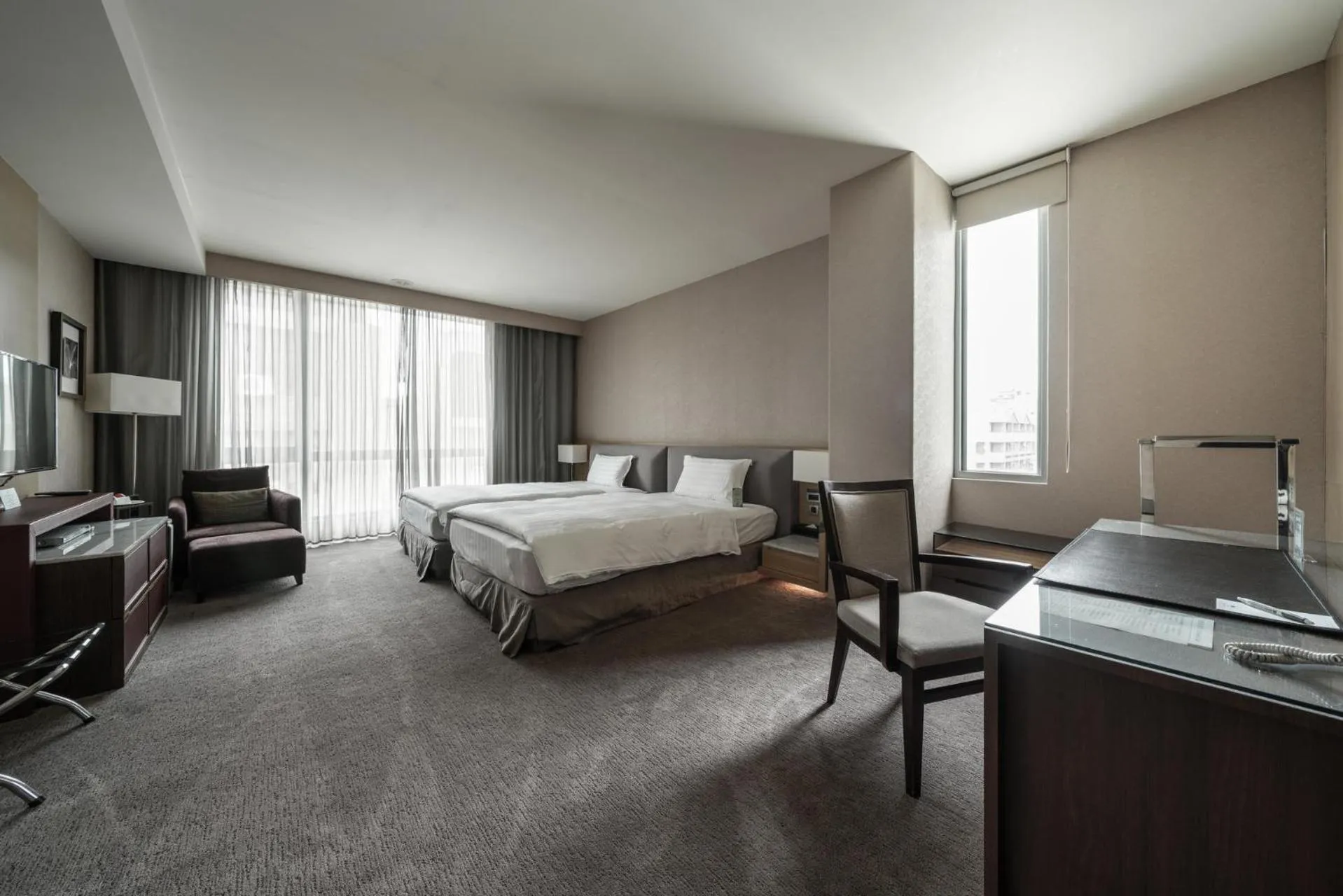 Deluxe Twin Room in Taipung Suites