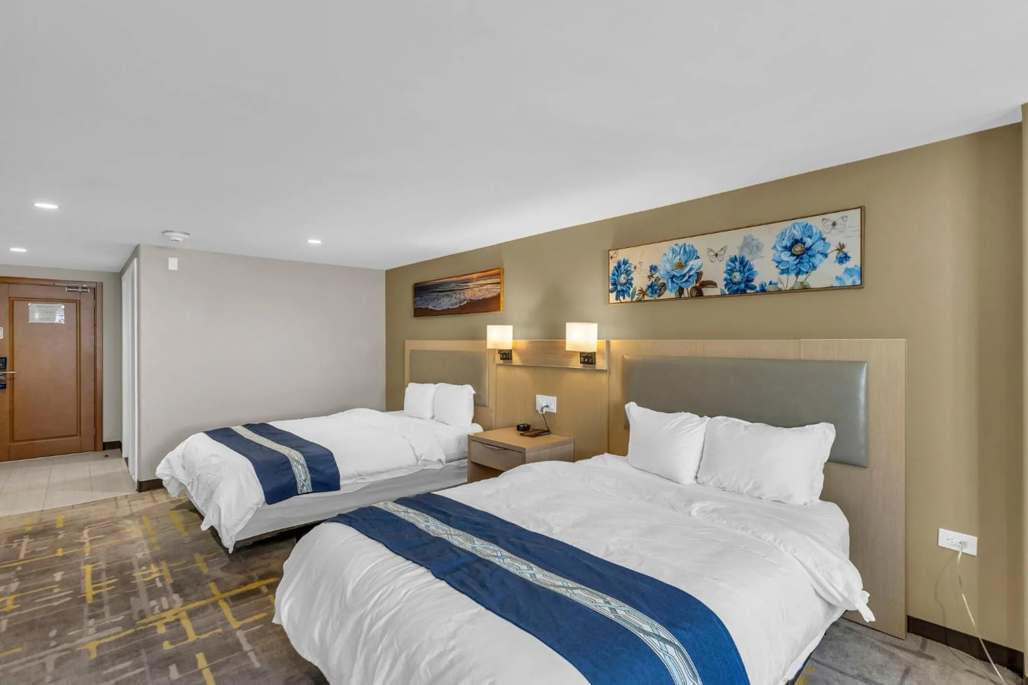 Double Room with Two Double Beds in KC Inn Hotel Kansas City