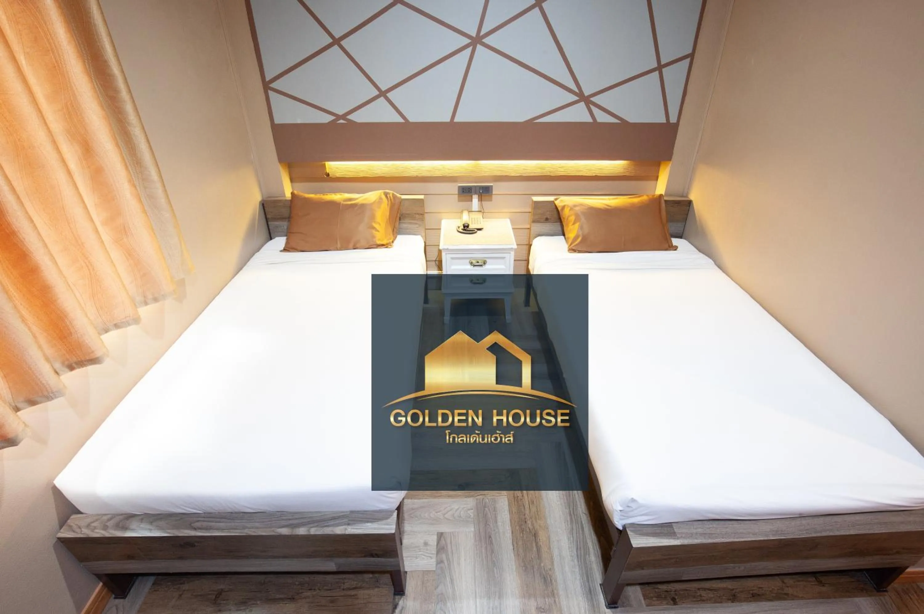 Deluxe Twin Room in Golden House Hotel Sakaeo