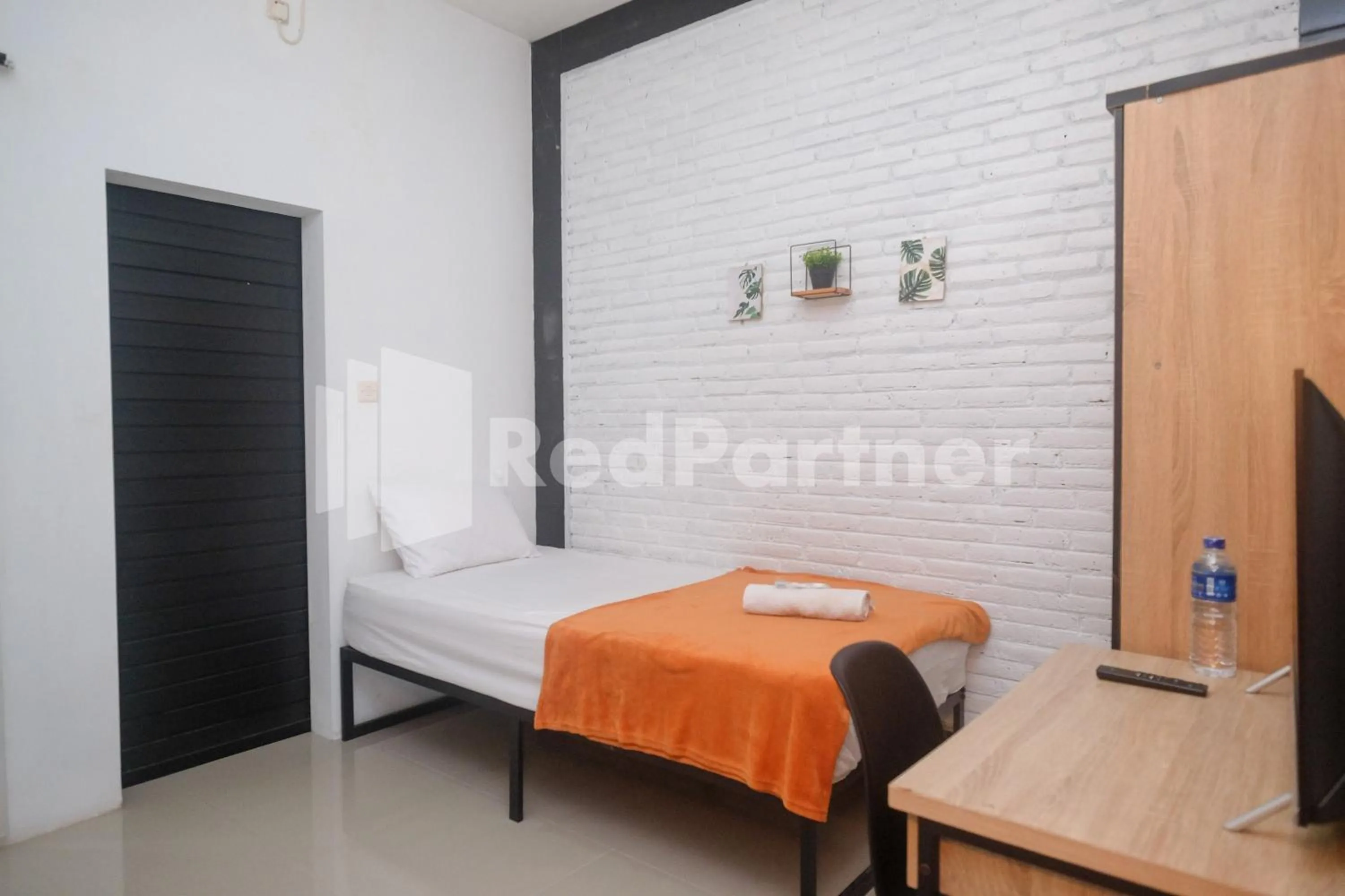 Standard Twin Room in Rumah Daun Timoho Yogyakarta RedPartner