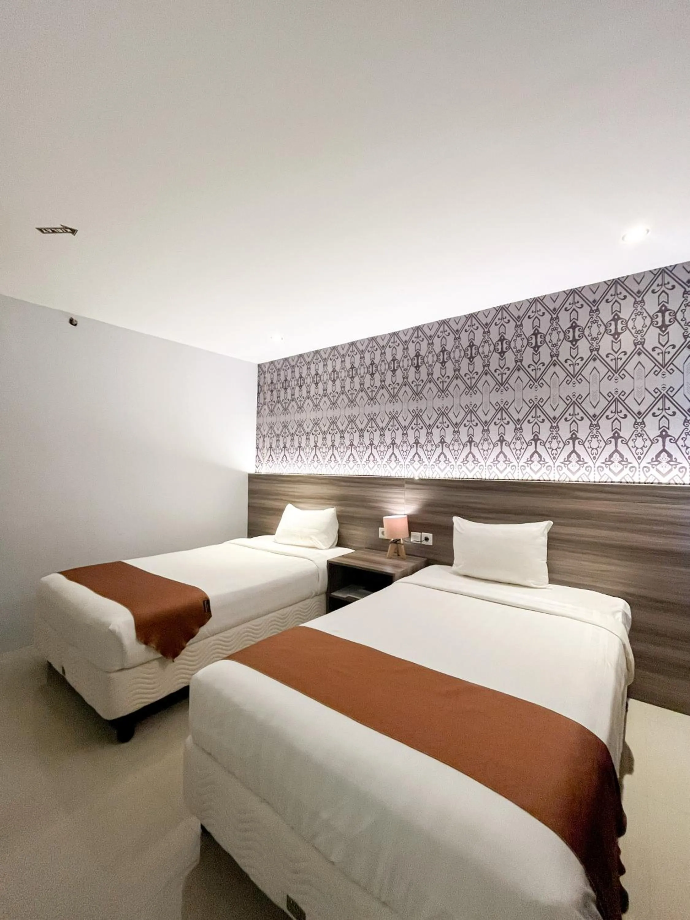 Deluxe Twin Room in SM Tower Hotel and Convention Berau