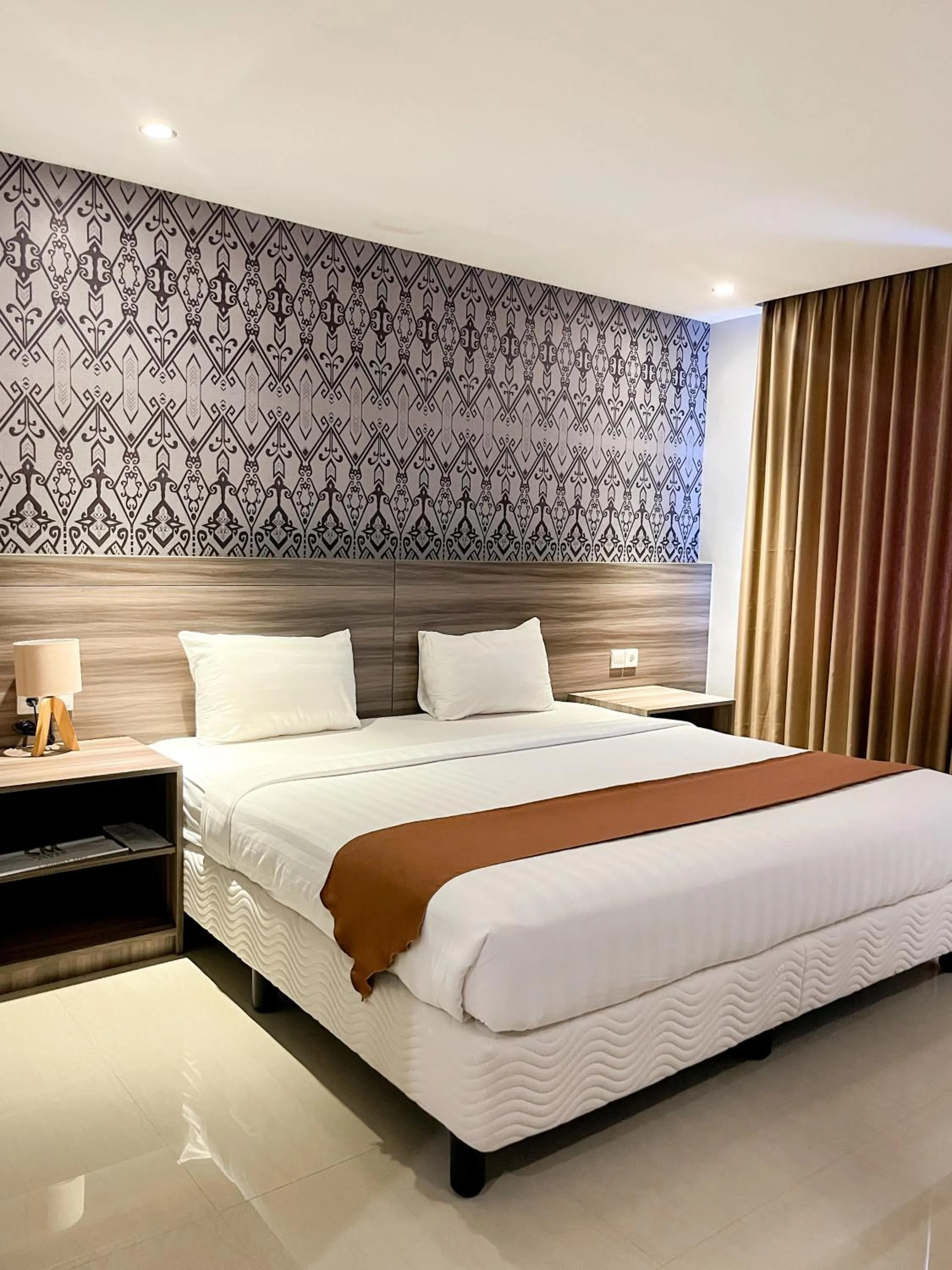Deluxe King Room in SM Tower Hotel and Convention Berau