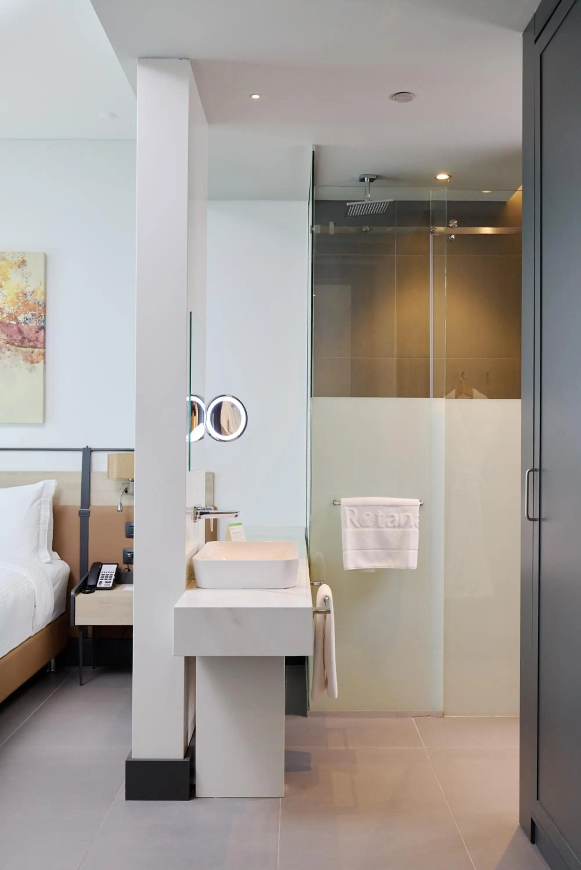 One Bedroom Apartment with Terrace in Bomonti Arjaan by Rotana