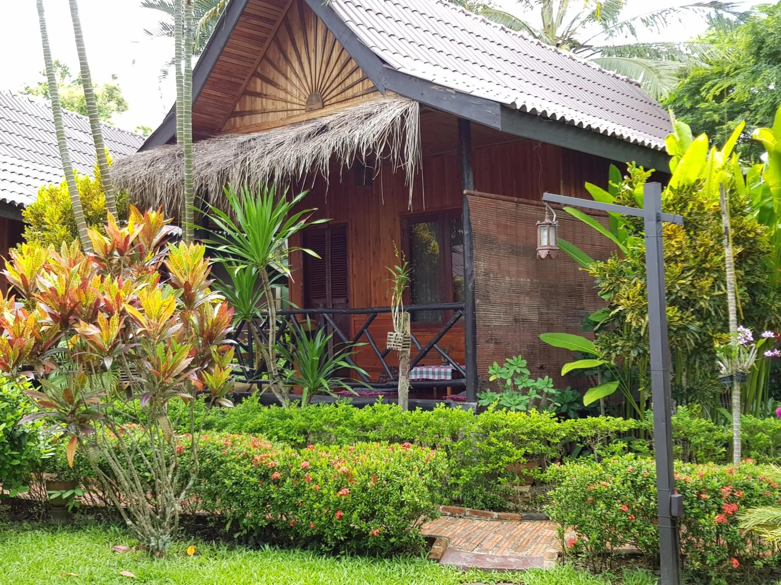 Bungalow with Garden View - single occupancy in Thongbay Guesthouse