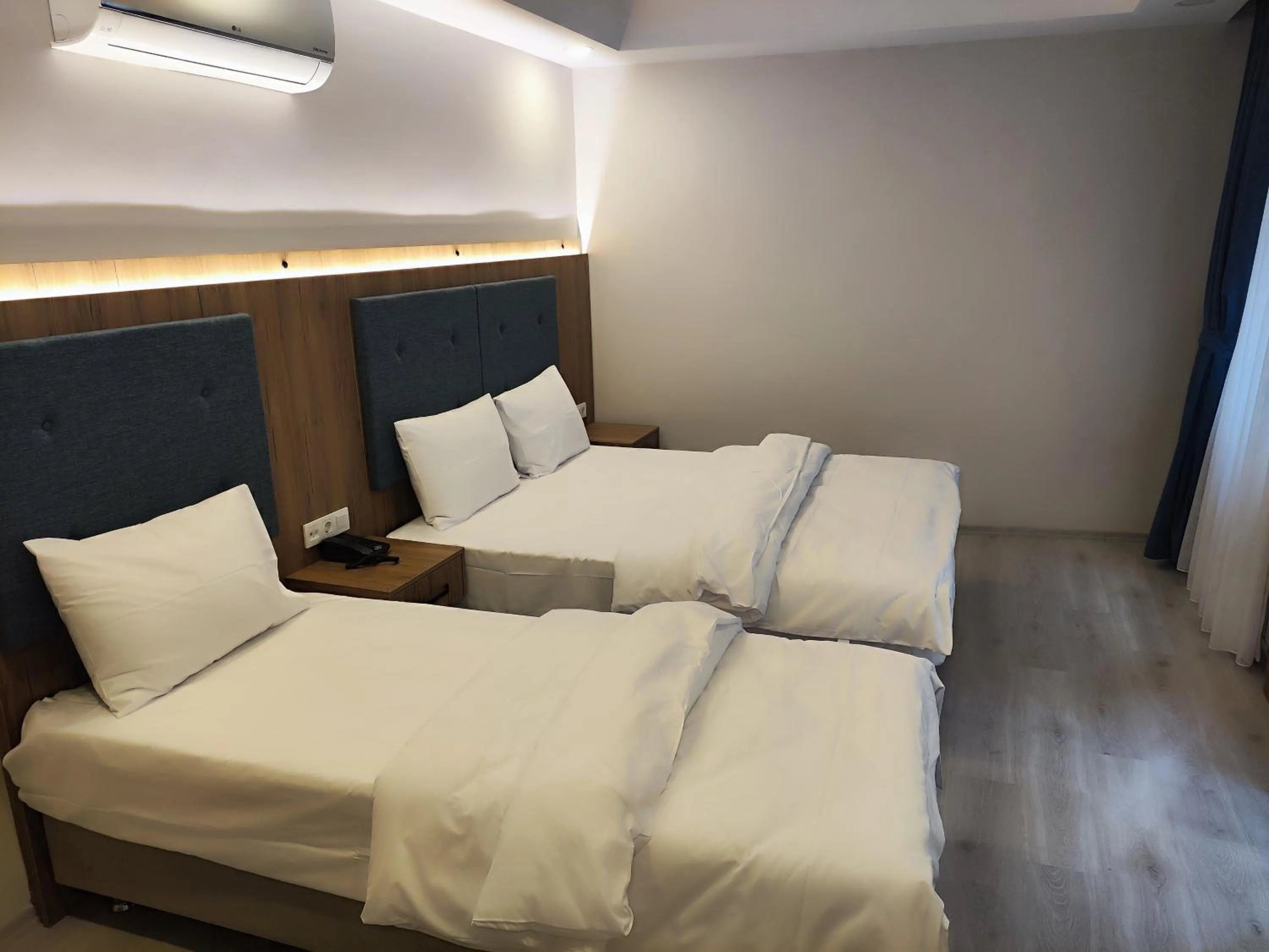 Deluxe Triple Room in Hotel Esve Istanbul