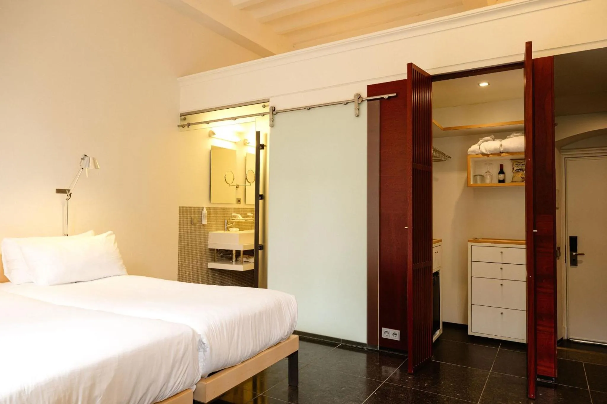 Deluxe in Kruisherenhotel Maastricht - Oostwegel Collection, member of Design Hotels