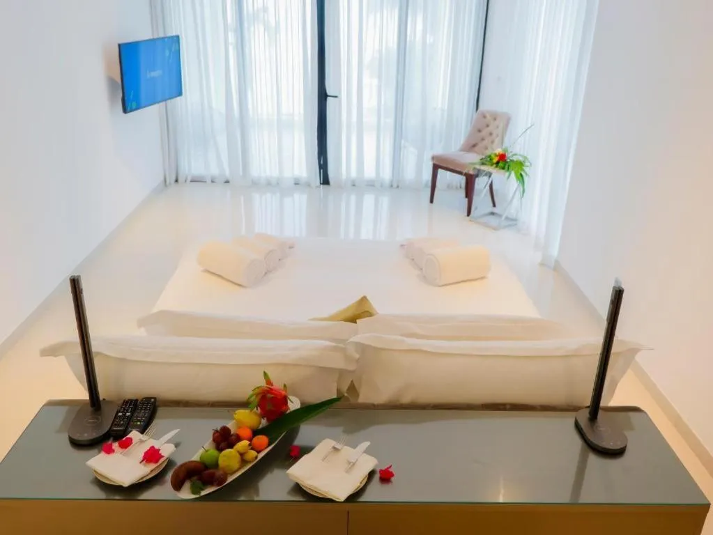 Deluxe Double Room with Balcony in Agandau House