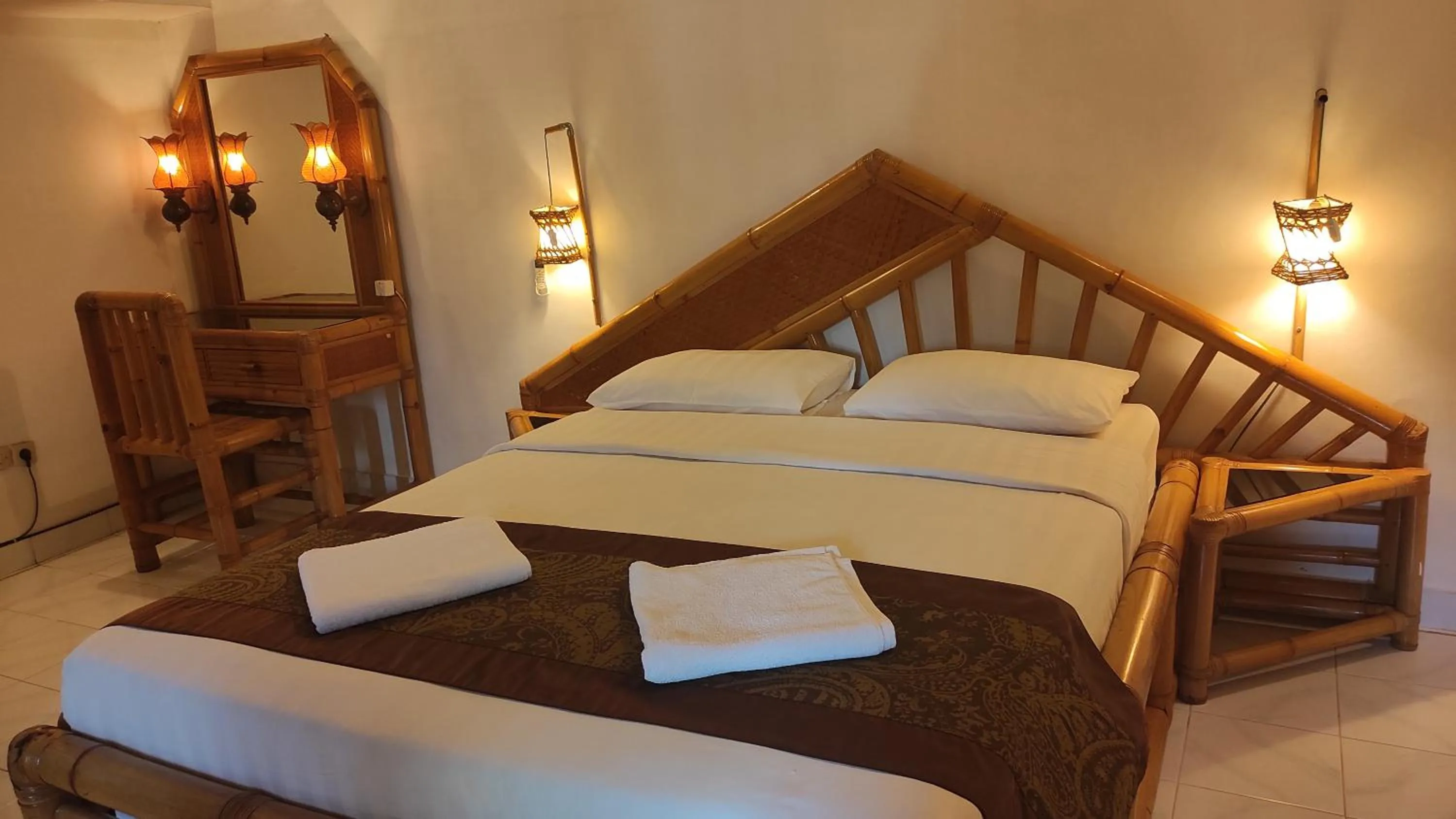 Double Room with Patio in Keyani Bungalows Lovina