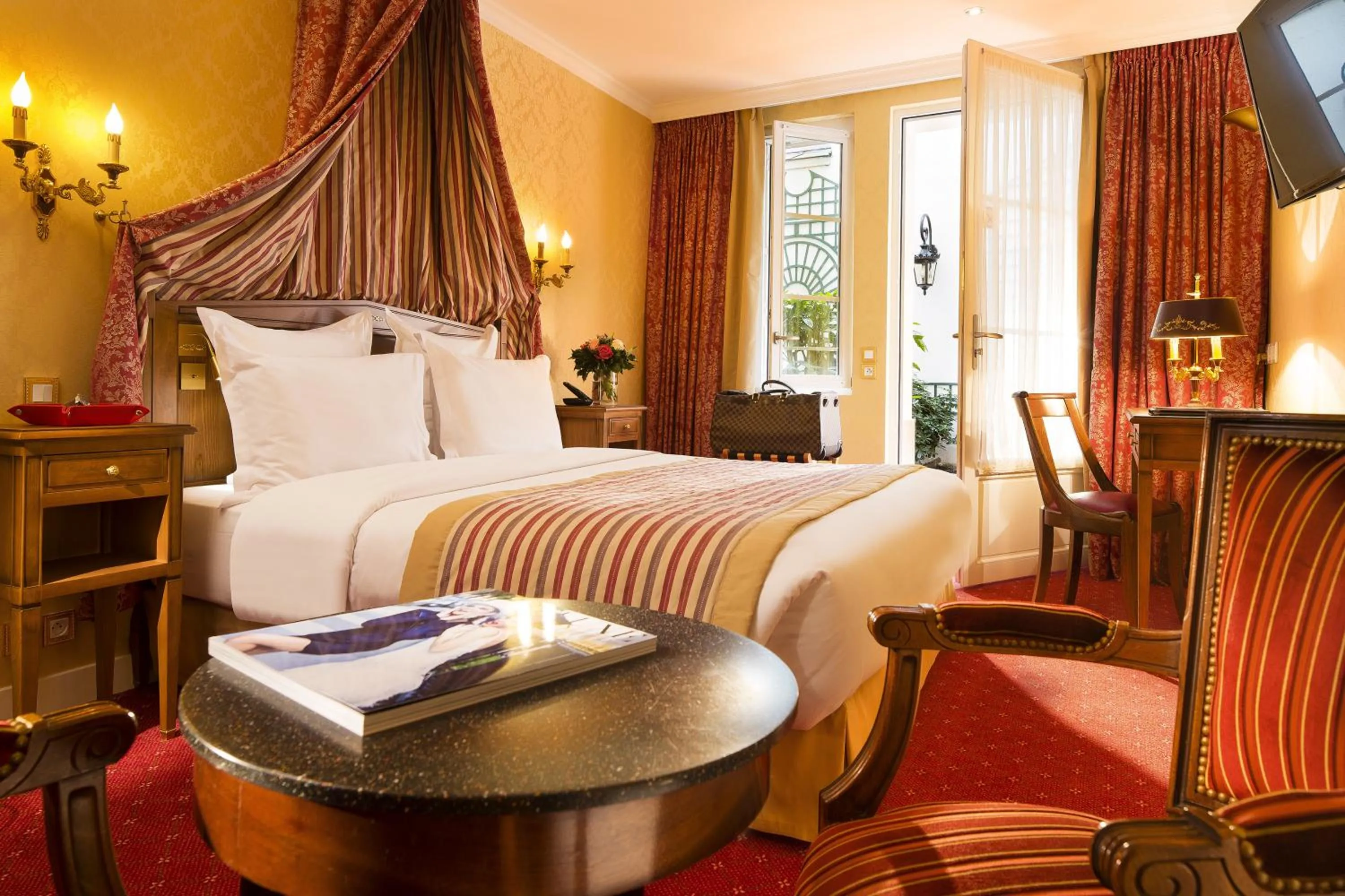 Deluxe Double or Twin Room in Hôtel de Varenne