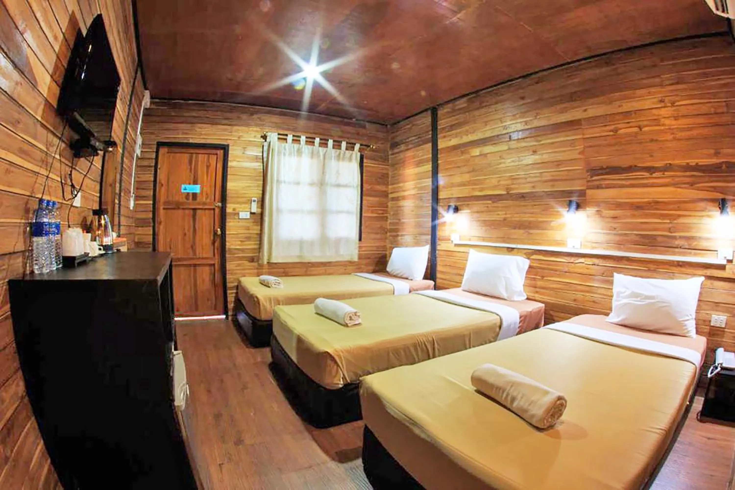 Cobble Triple  in The Cobble Beach Hotel- Phi Phi Island