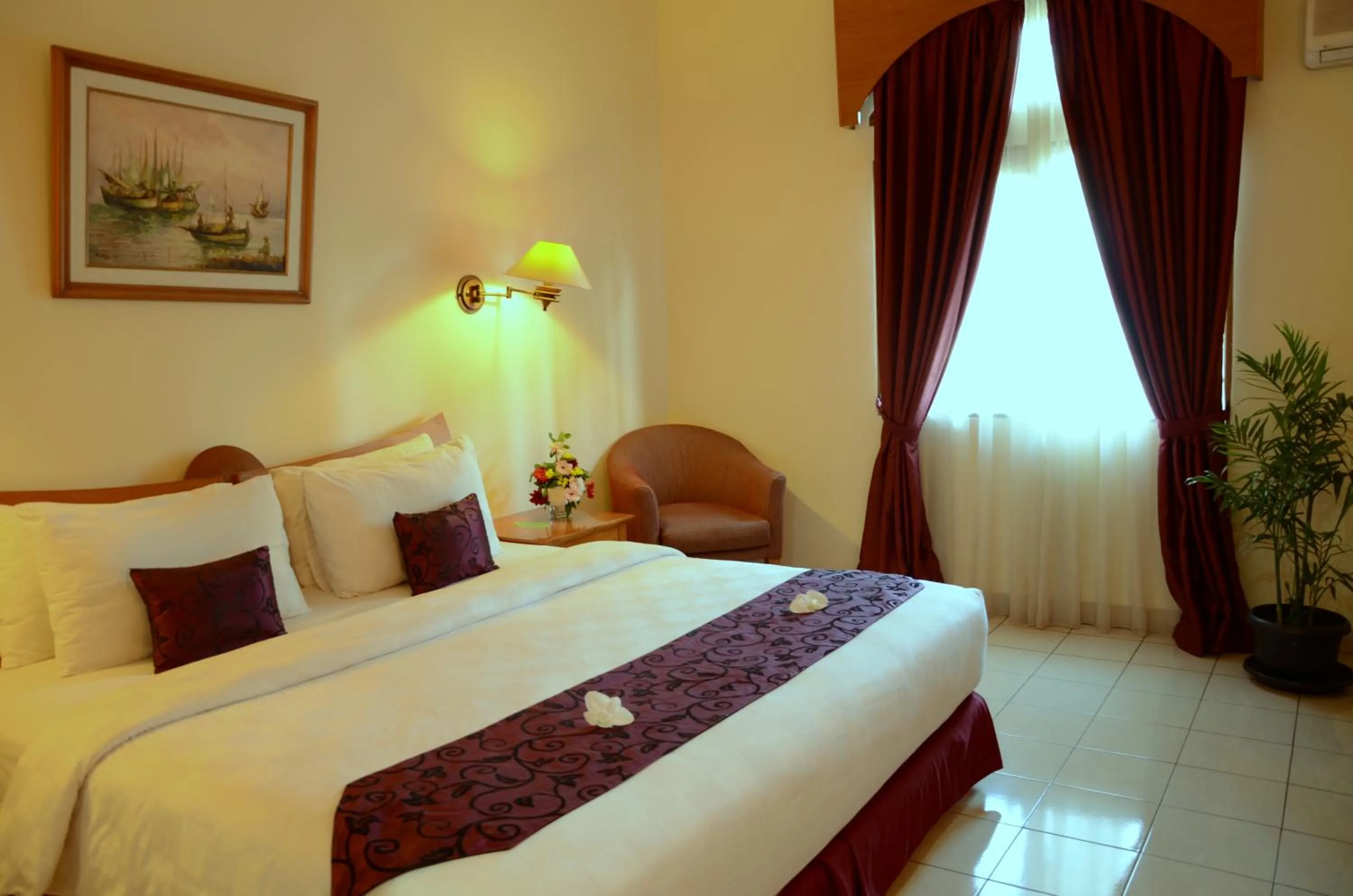 Cottage Superior King Room in The Royale Krakatau