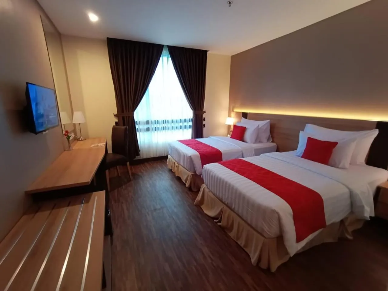 Deluxe Executive Twin in The Royale Krakatau