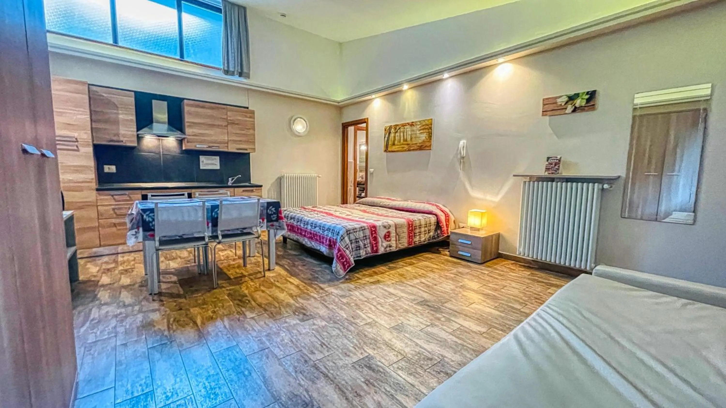 Family Studio (4 Adults) in Residence Tabor