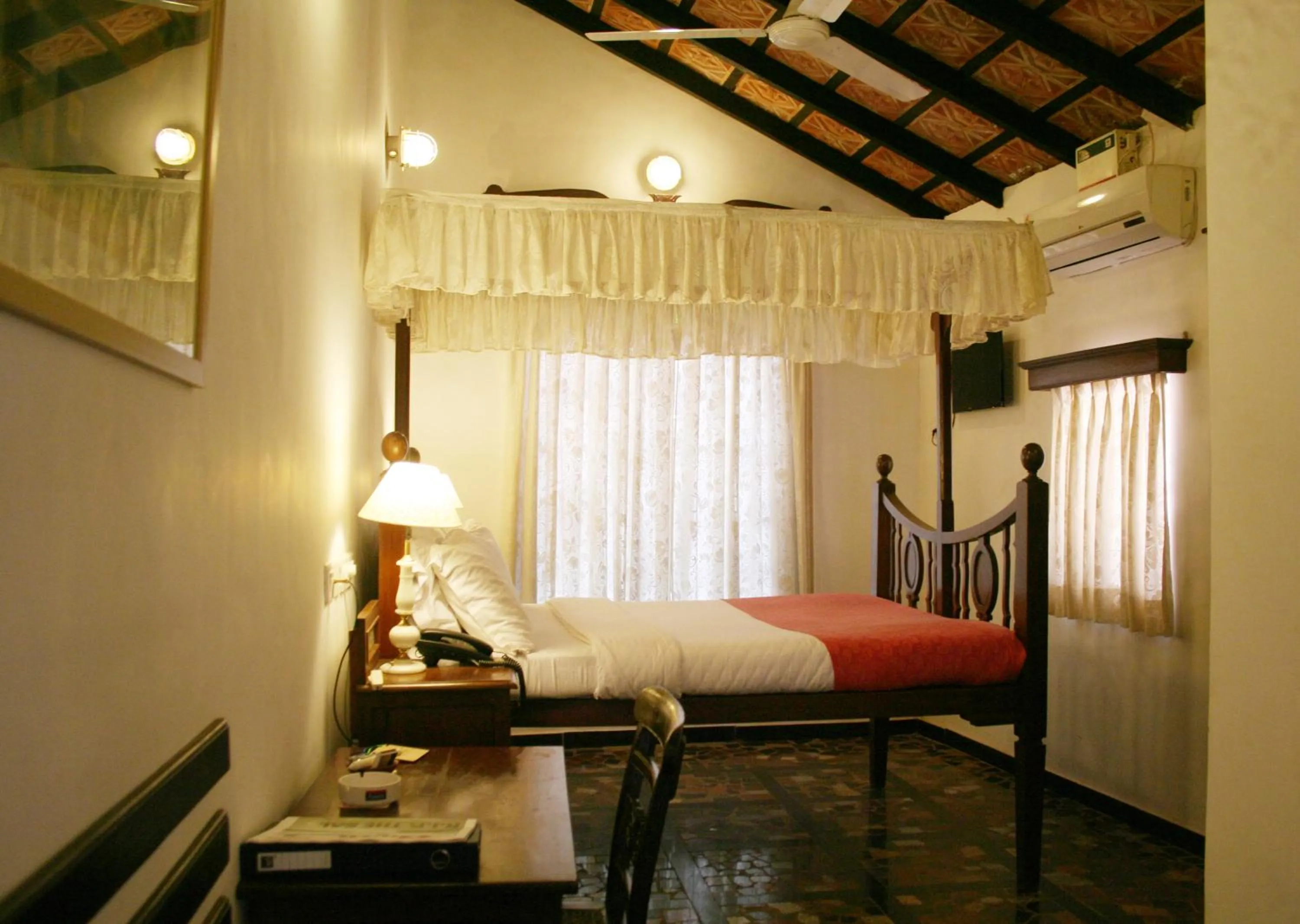 Standard Double Room in WelcomHeritage Panjim Pousada