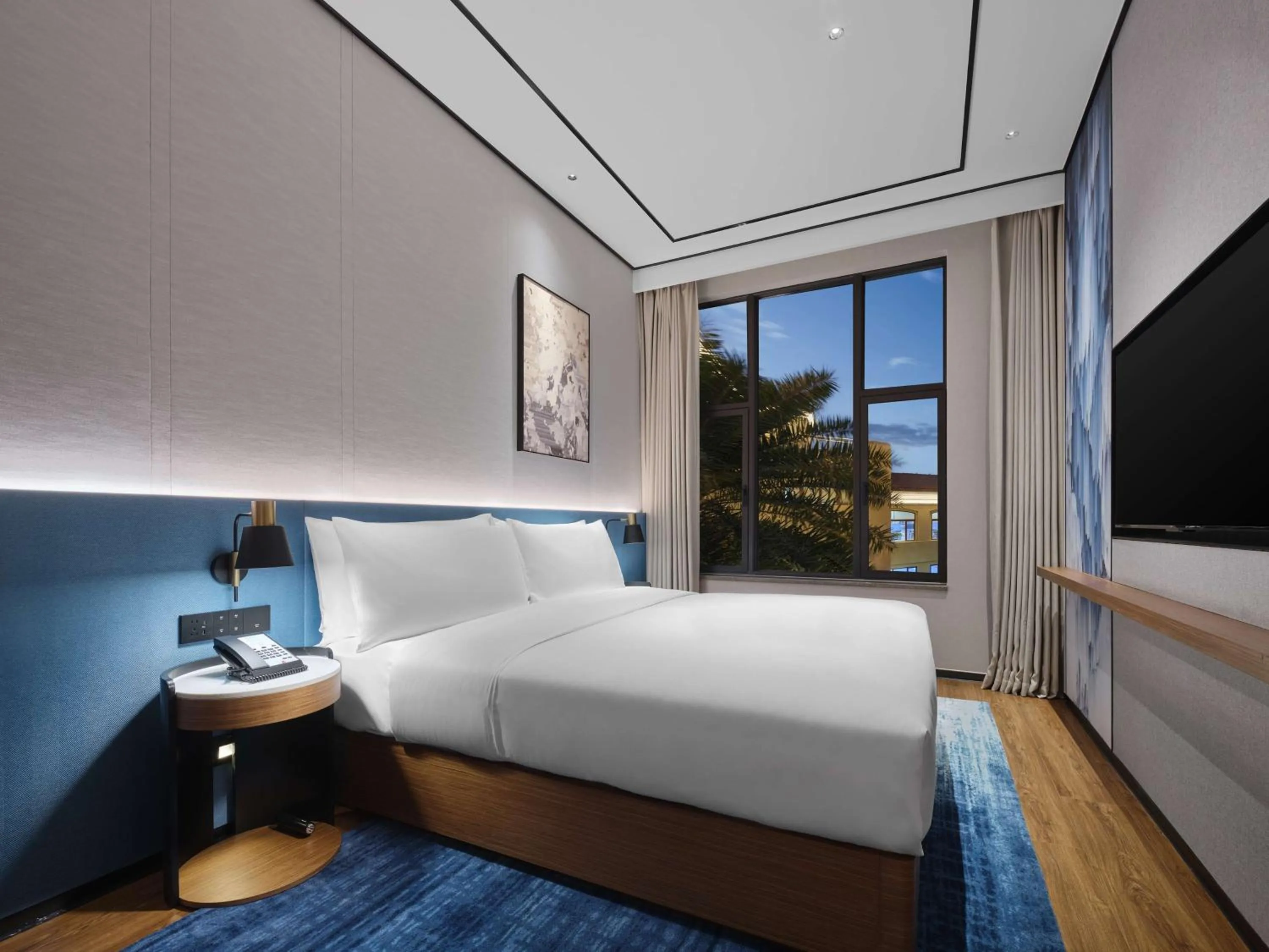 Deluxe King Suite in Hilton Garden Inn Huizhou North Railway Station