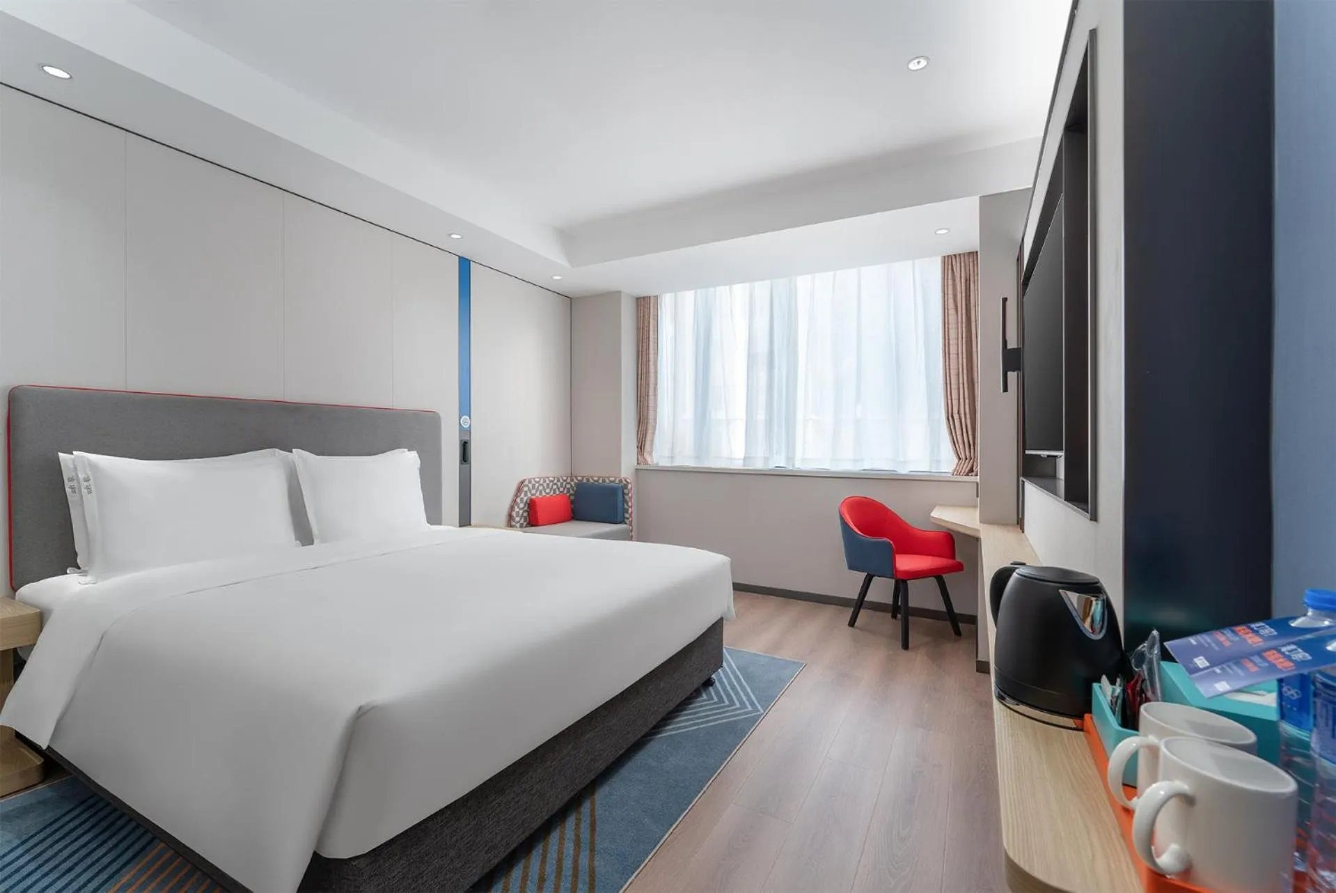 Standard King Room in Holiday Inn Express Xi'an Daxing by IHG