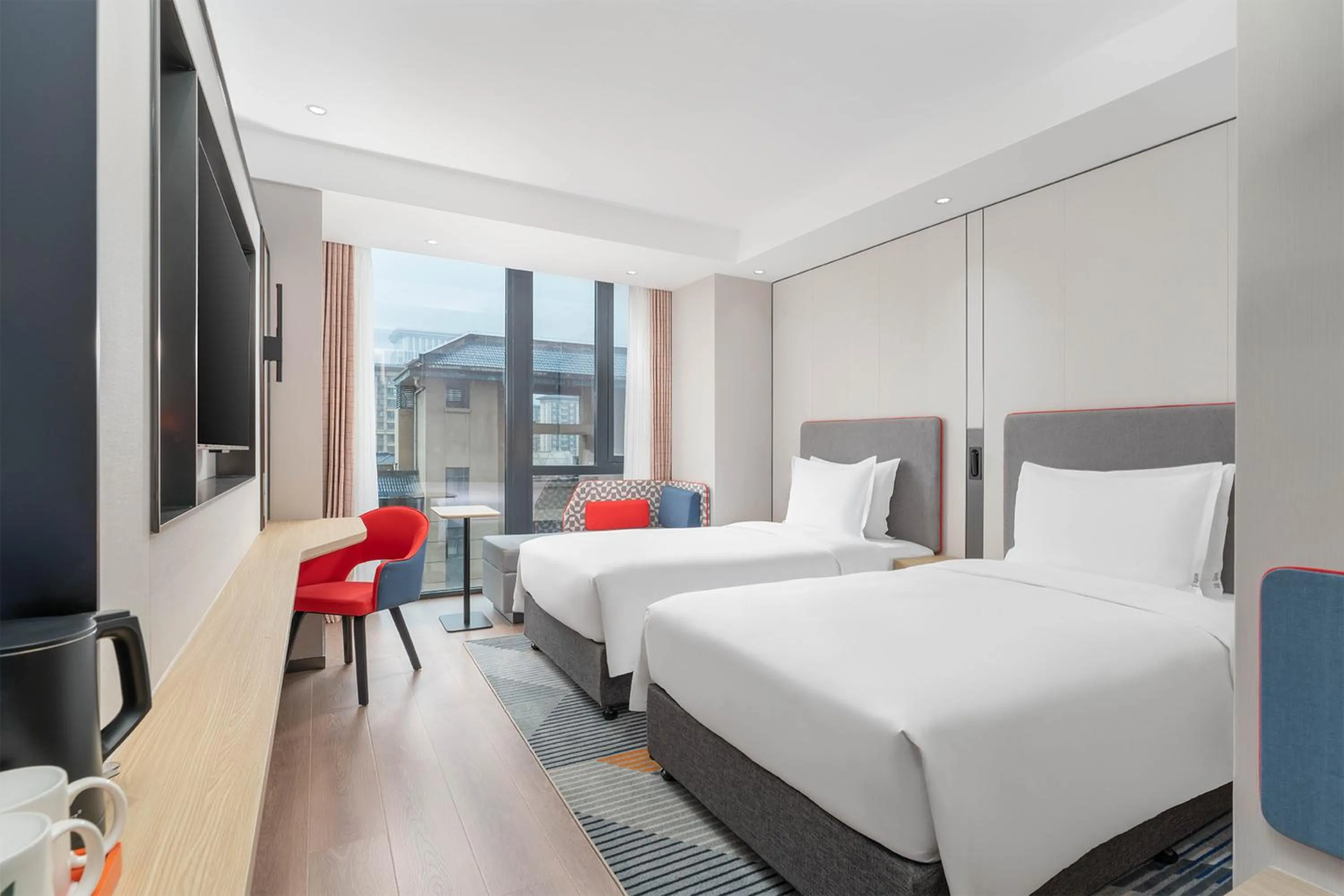 Standard Twin Room in Holiday Inn Express Xi'an Daxing by IHG