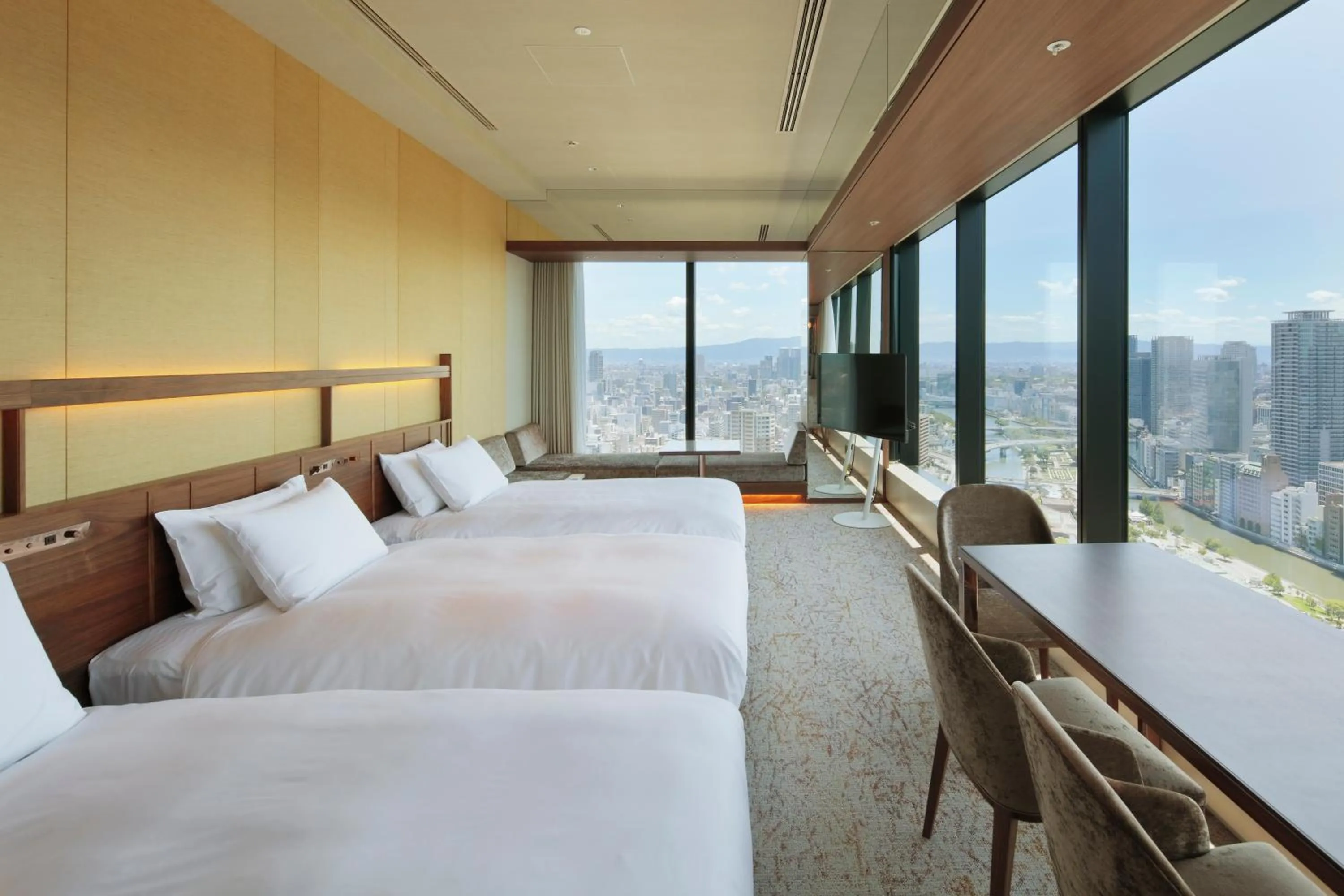 Premium Triple Room with Lounge Access - High Floor - Non-Smoking in Candeo Hotels Osaka The Tower