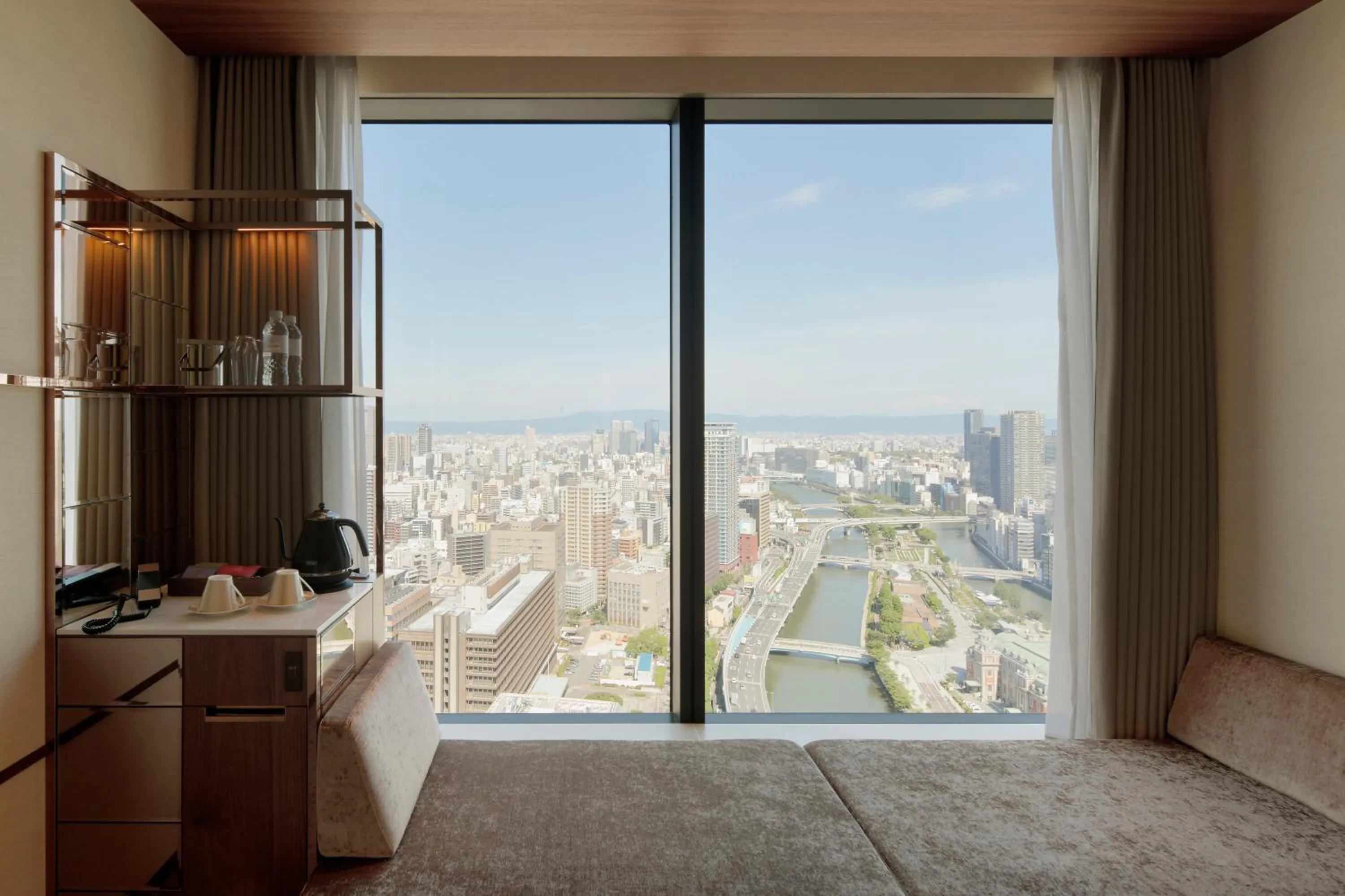 Executive Twin Room with Sofa Bed - Non-Smoking in Candeo Hotels Osaka The Tower