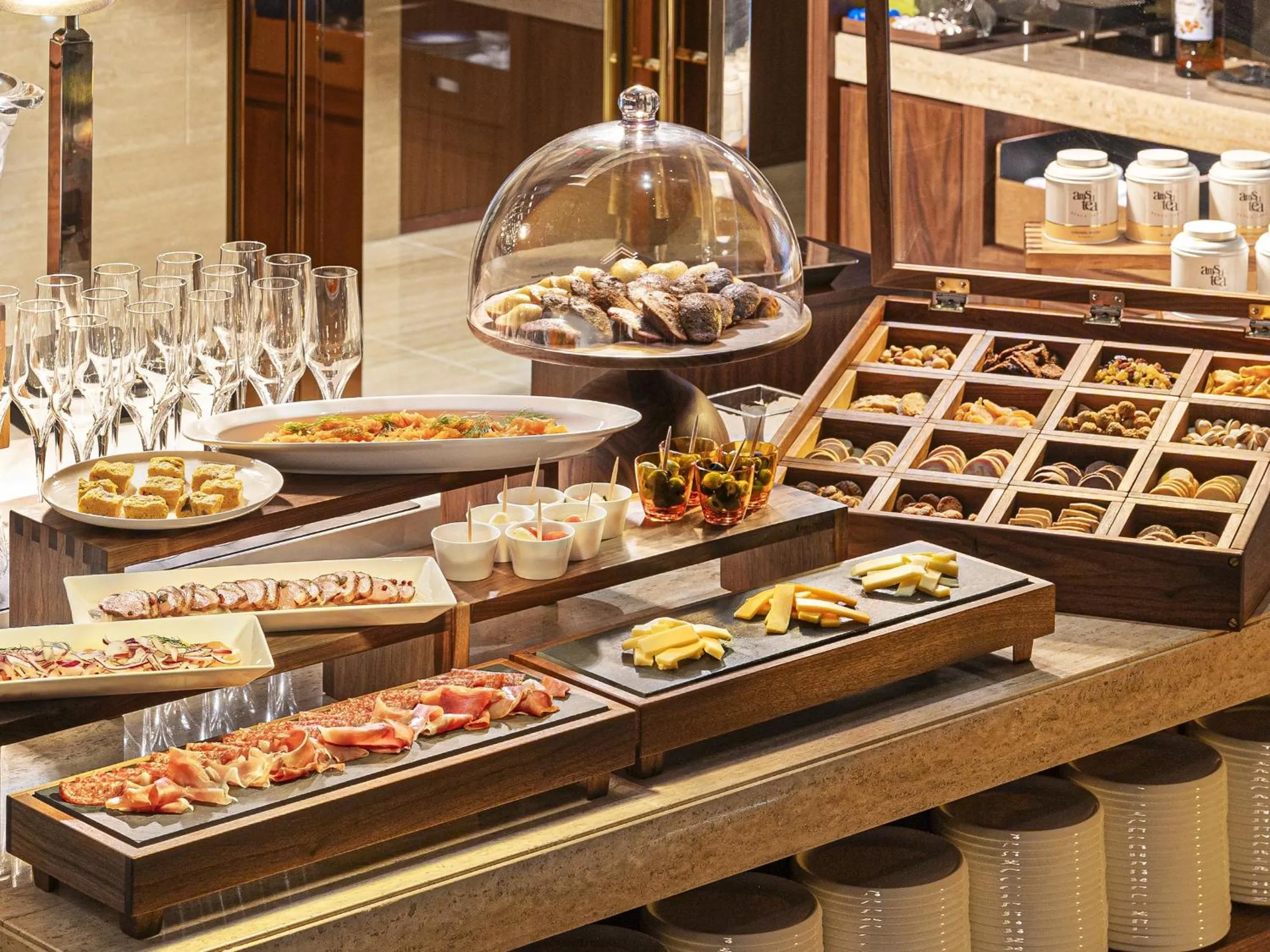 Deluxe Twin Room with Lounge Access - High Floor - Non-Smoking in Candeo Hotels Osaka The Tower