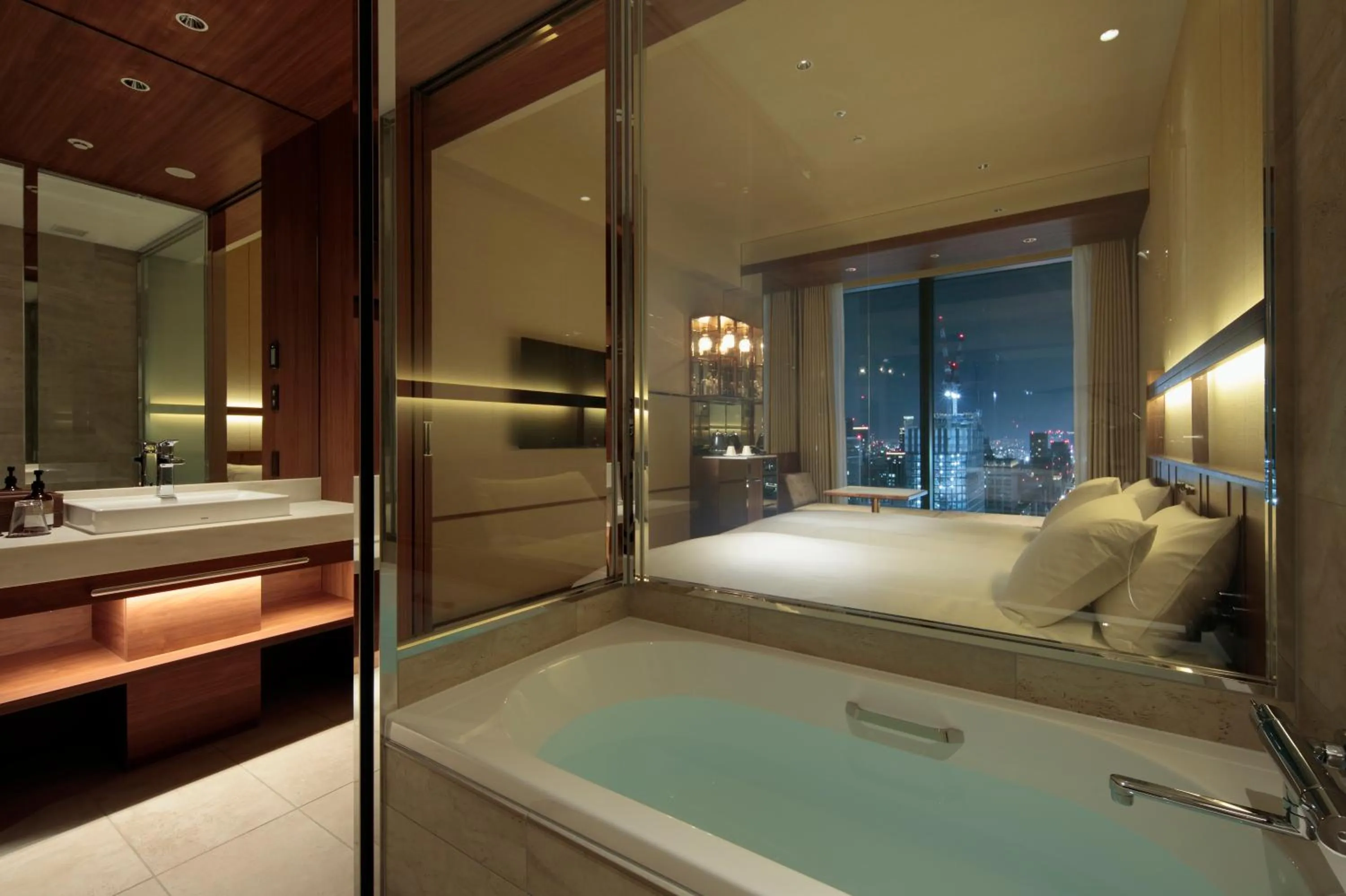 Executive Twin Room - High Floor - Non-Smoking in Candeo Hotels Osaka The Tower