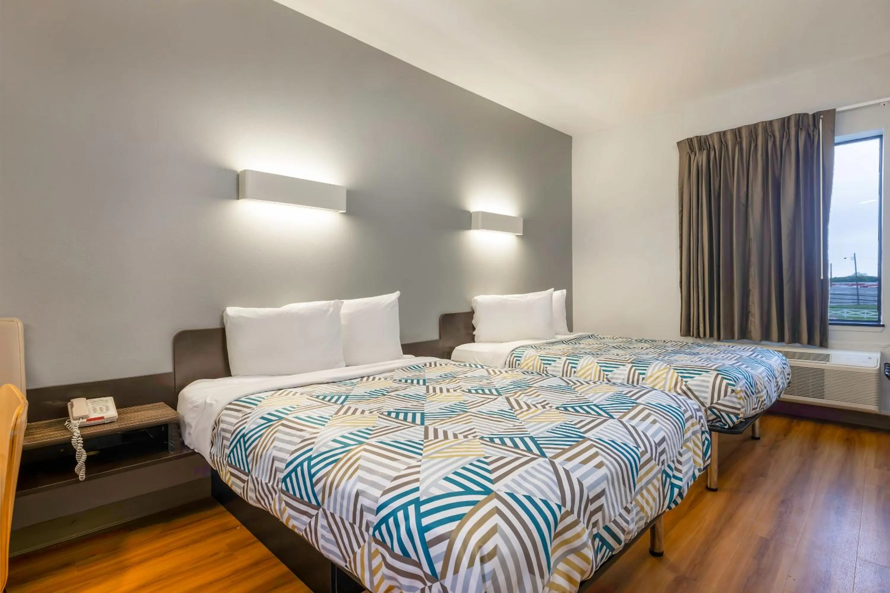 Quadruple Room - Non-Smoking in Studio 6 Suites Texas City, TX I 45 South