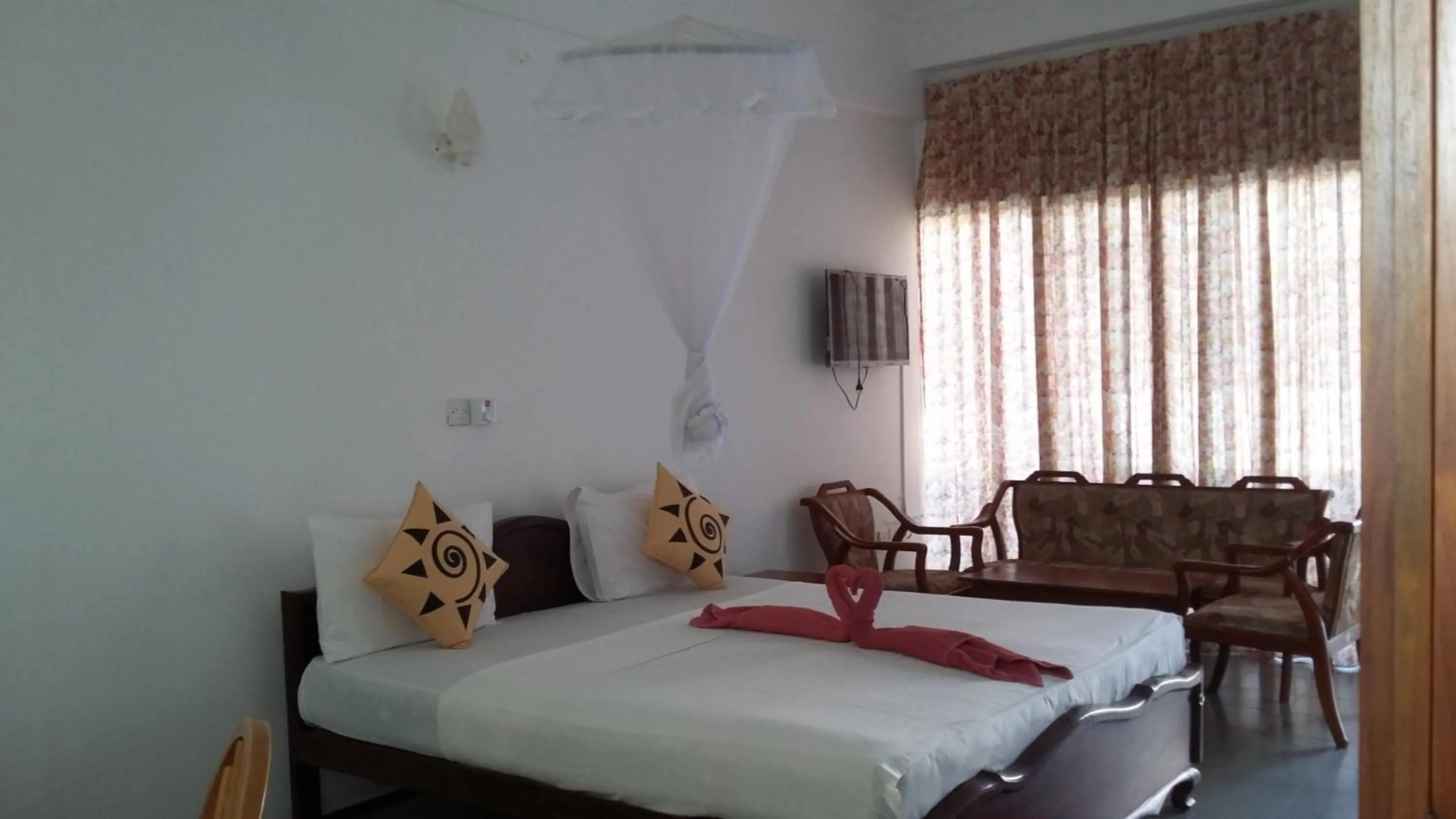 Deluxe Double or Twin Room - single occupancy in Oasis Beach Resort
