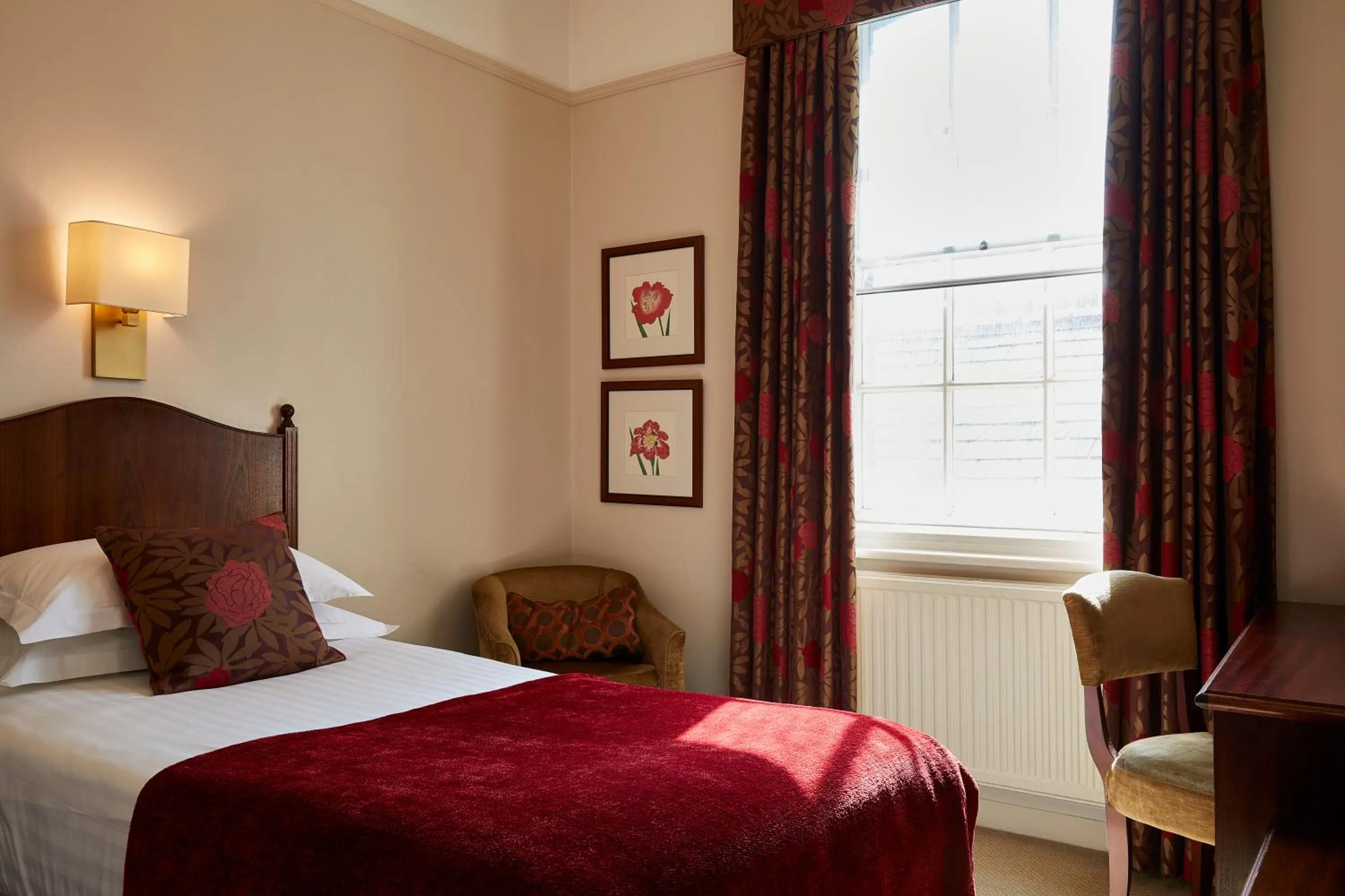 Standard Single Room in Macdonald New Blossoms Hotel Chester