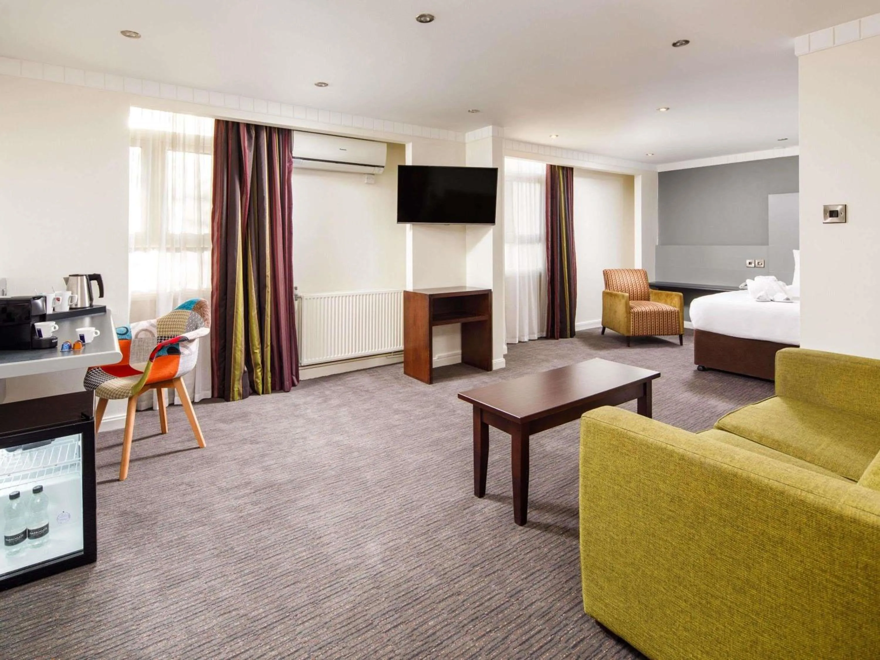 Superior Suite in Mercure Chester Abbots Well Hotel